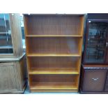 This is a Timed Online Auction on Bidspotter.co.uk, Click here to bid. * A four tier shelf unit (