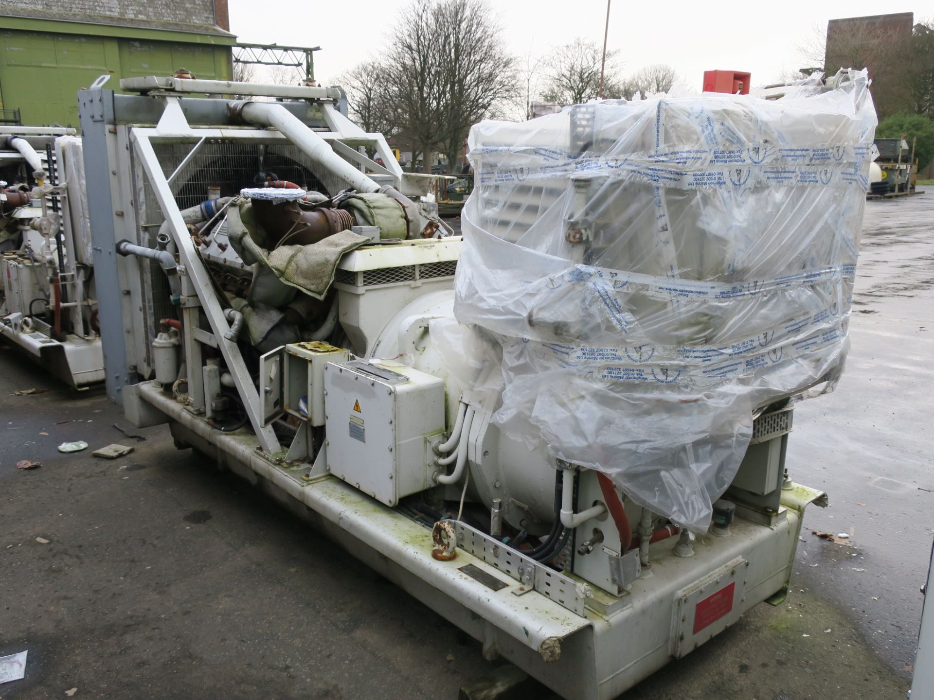 * A Perkins/Rolls Royce V8 Turbo, CV8, Alternator Make: Mawdsleys, 312KVA, 60Hz, 3PH, 1800RPM, - Image 3 of 4