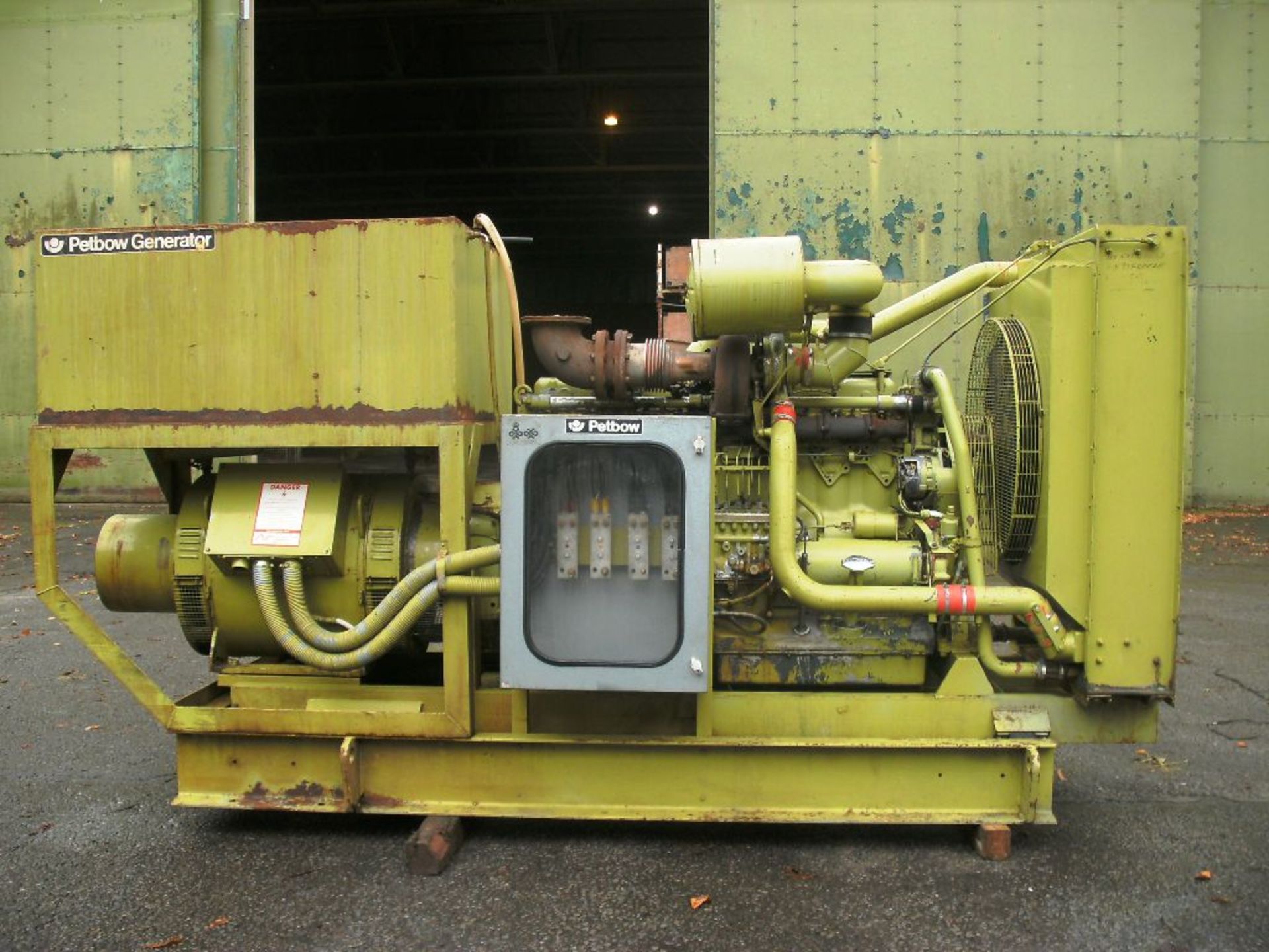 * A Rolls Royce Straight 8 Turbo, C8TCA, Alternator Make: Petbow, 312KVA, 50Hz, 3PH, 1500RPM, 343.