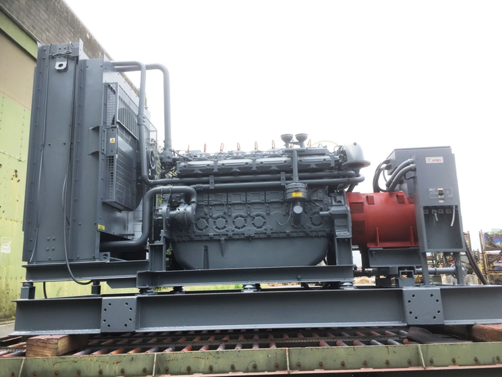 * A Perkins Straight 8 Turbo, 4008TESI, Alternator Make: Aries, 350KVA, 50Hz, 3PH, 1500RPM,