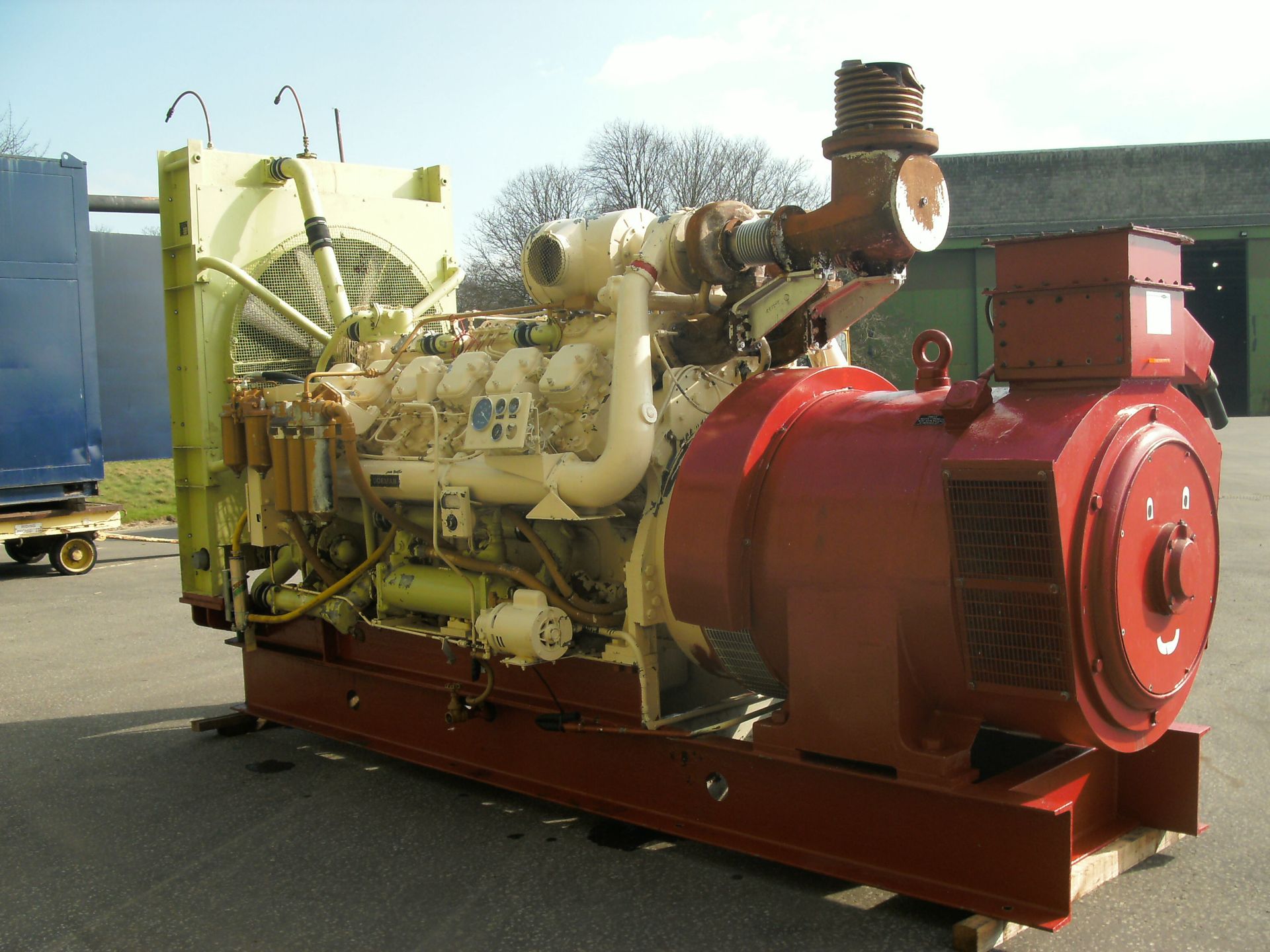 * A Dorman V12 Turbo 12 QTK, Alternator Make: ECC, 506KVA, 50Hz, 3PH, 1500RPM, 705AMP, 240V, Low