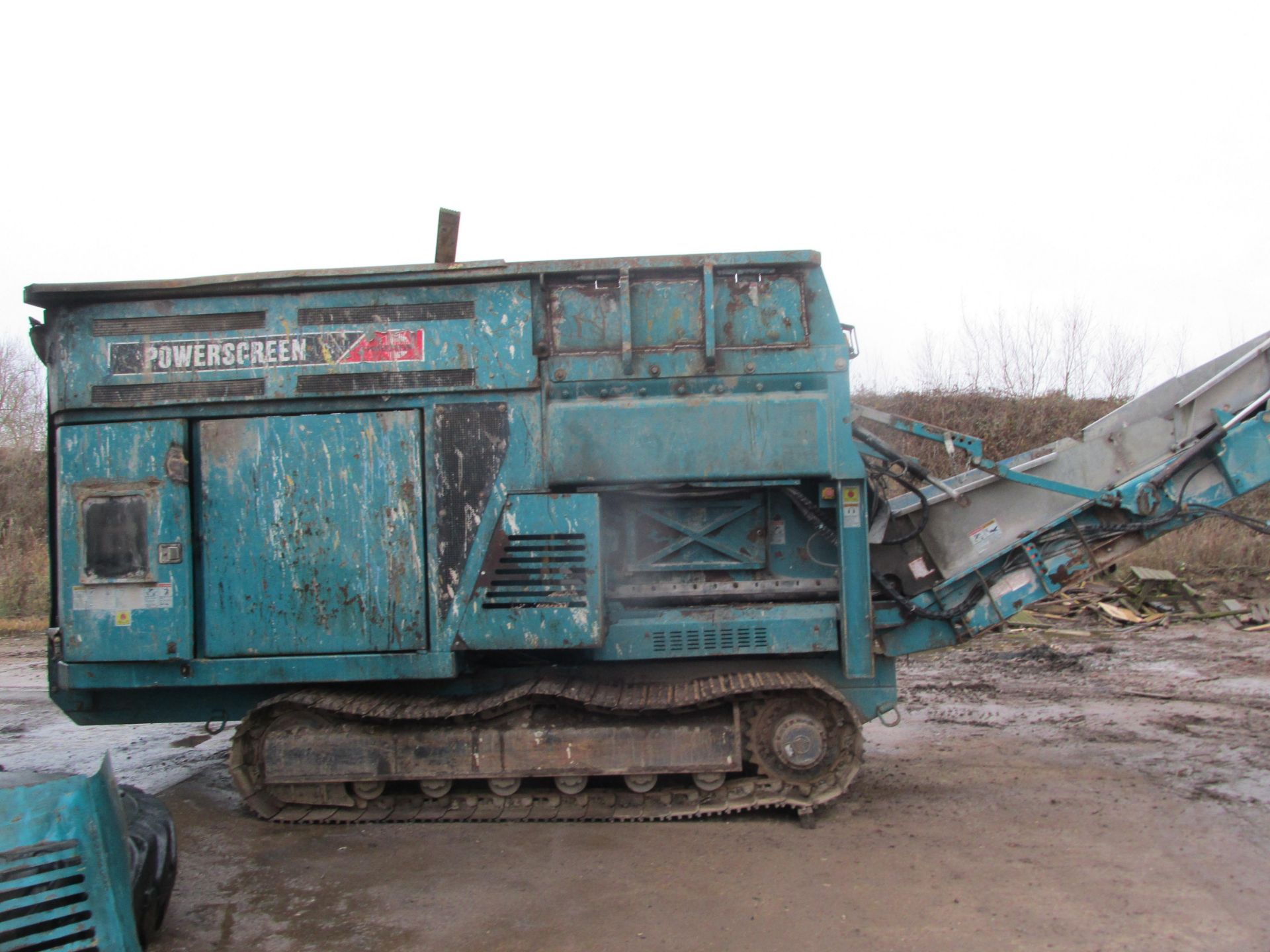 * Powerscreen Powershredder 1800, twin rot tracked shredder, CAT engine, remote control, running.