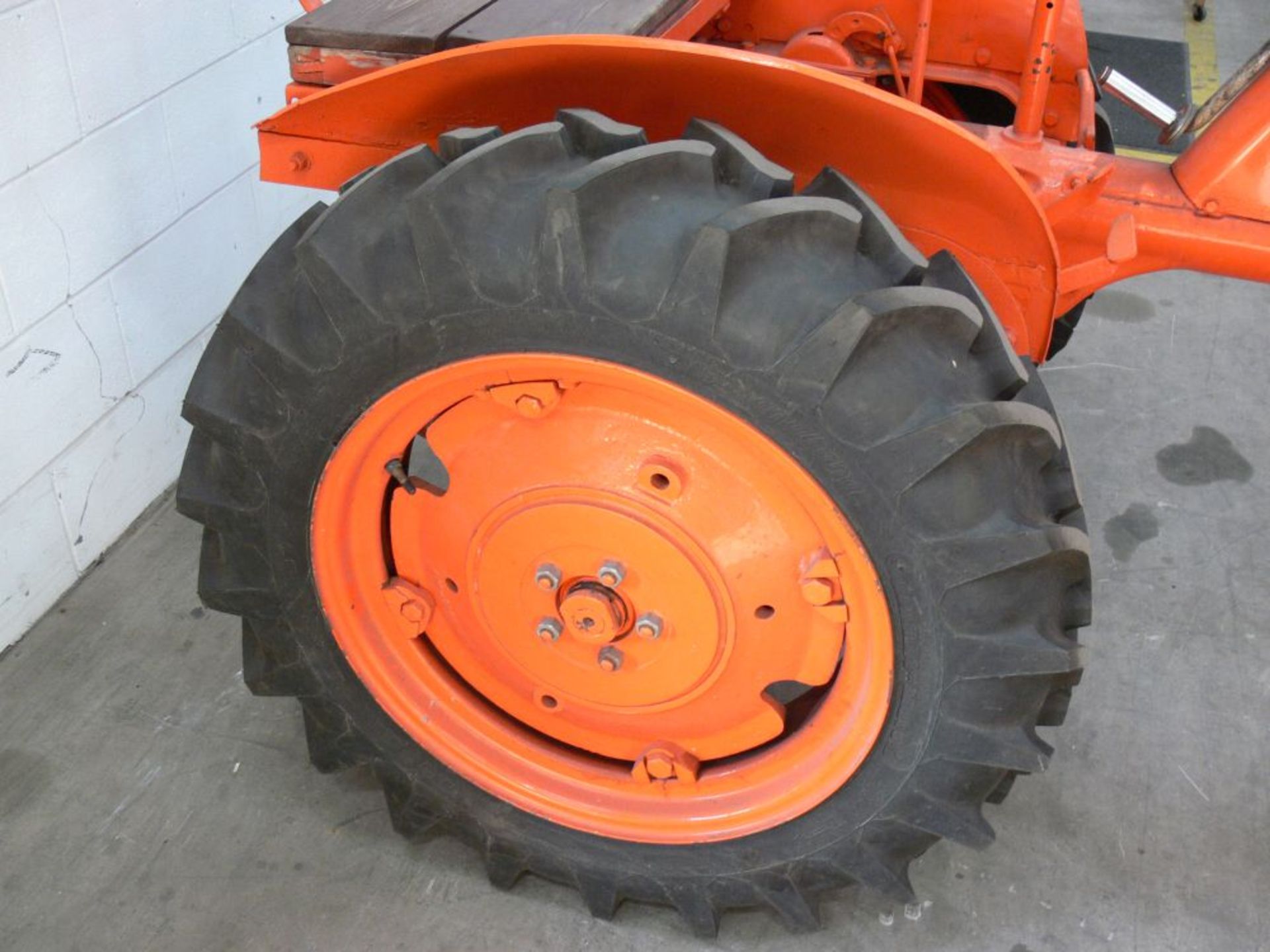 A 1949 Allis-Chalmers Model B Tractor. Original registration date 15/01/1948. Date of first - Image 18 of 22