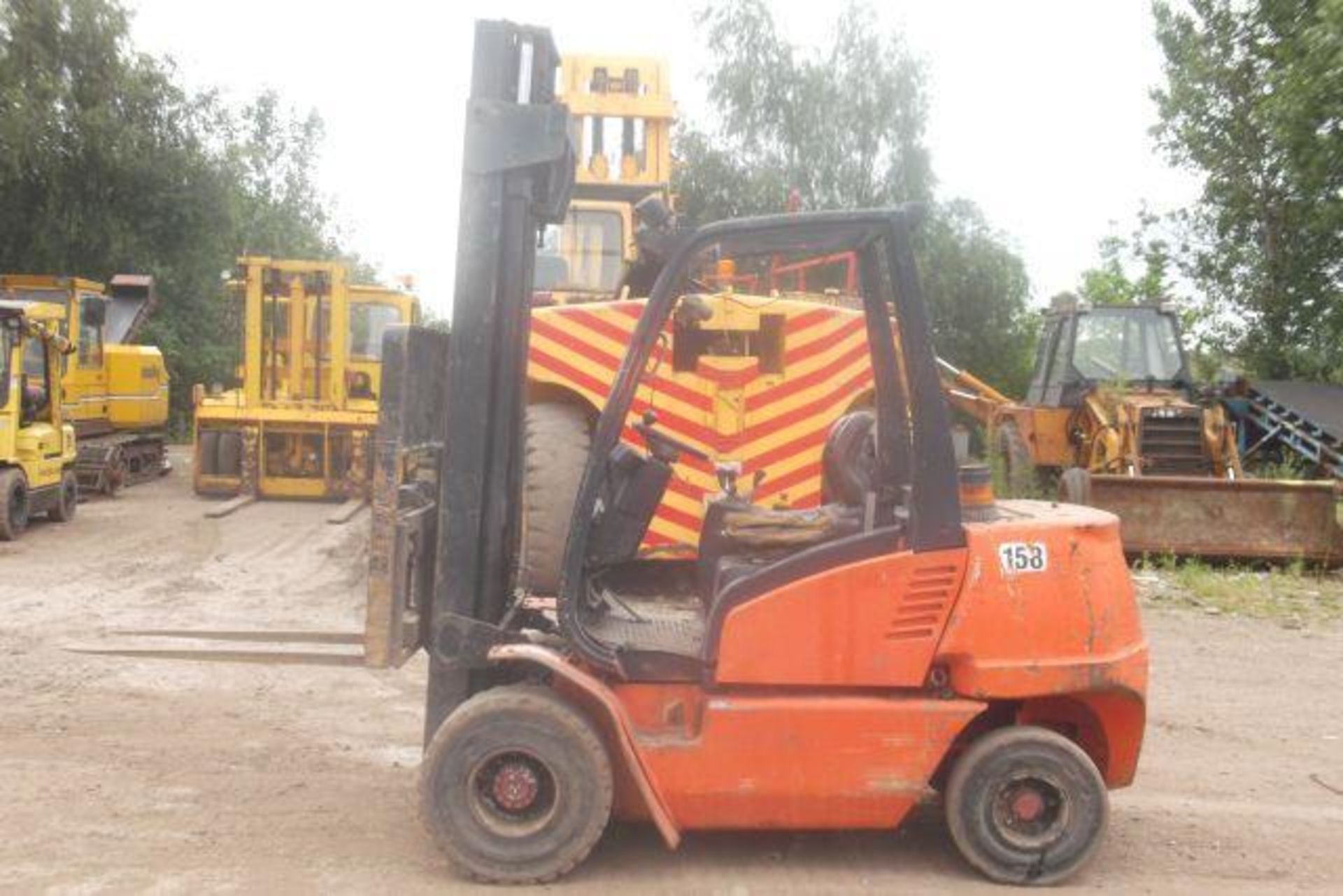 * Boss CD30D Diesel Forklift With Side Shift, Lift Height 4m, Solid Tyres, Perkins Engine, Runner.