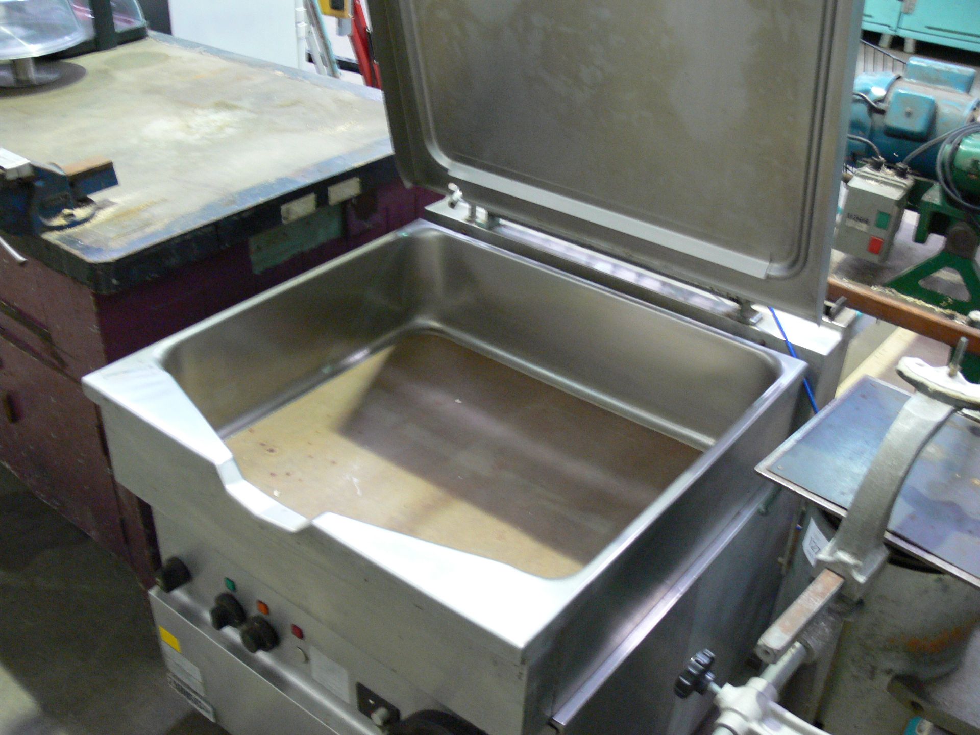 * A stainless steel Zanussi Bratt Pan, Gas. Please note there is a £10 plus VAT lift out fee on this - Image 2 of 2