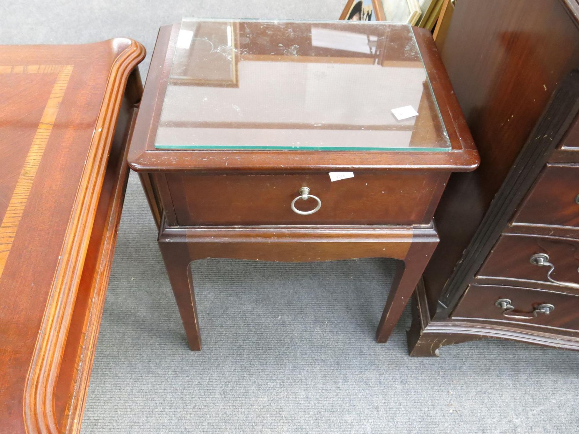 A Stag bedside cabinet with single drawer (Height 59cm, Width- 45cm, Diameter- 32cm) A chest of four - Image 4 of 8