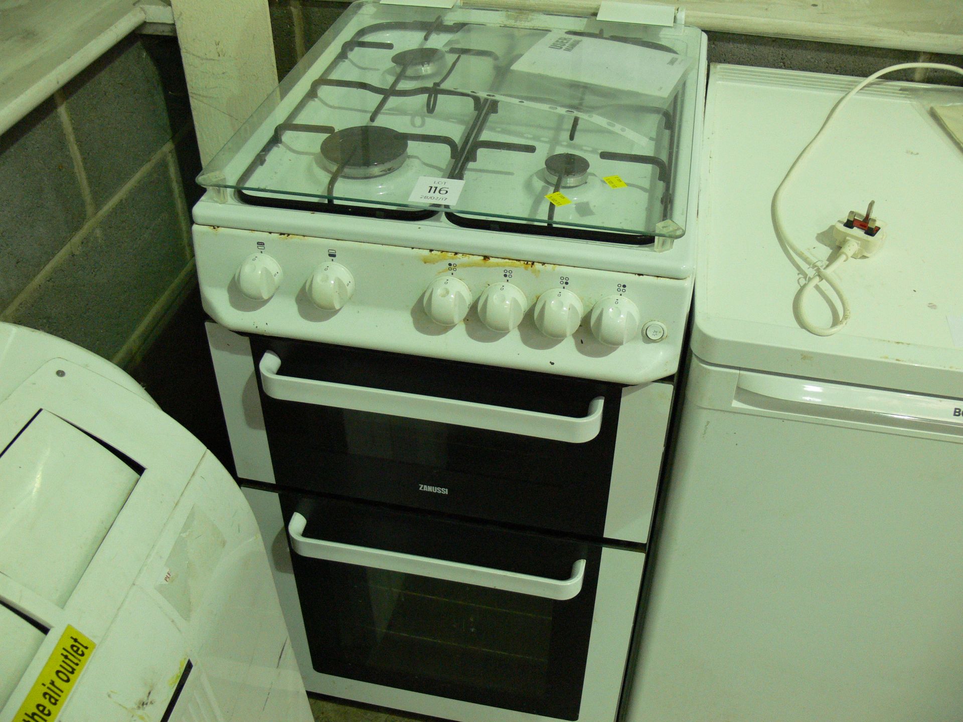 A Zanussi gas cooker