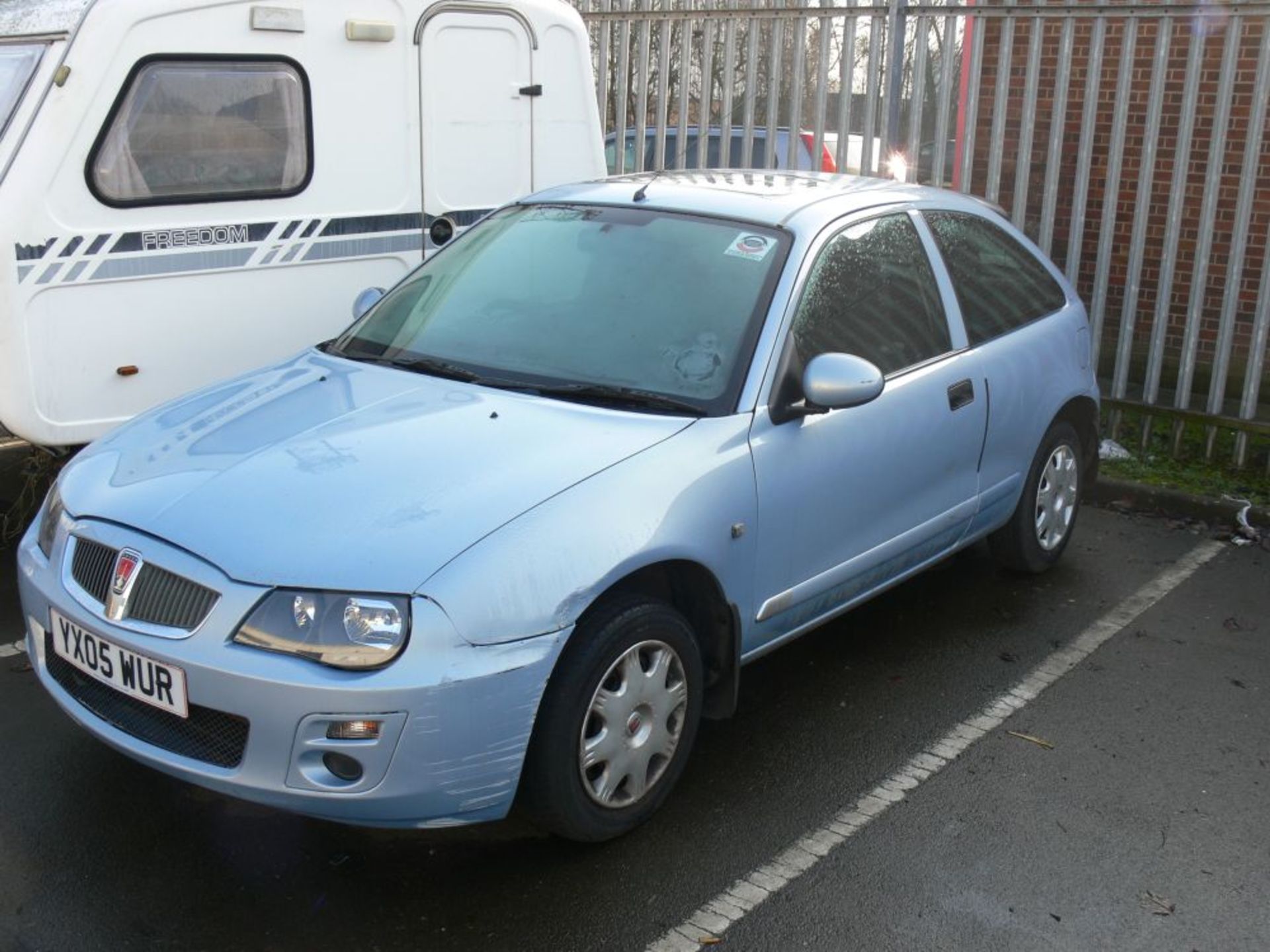 A Rover 25si 1.4 Petrol in blue. Date of first registration 18/03/2005. Number of former keepers - - Image 3 of 16
