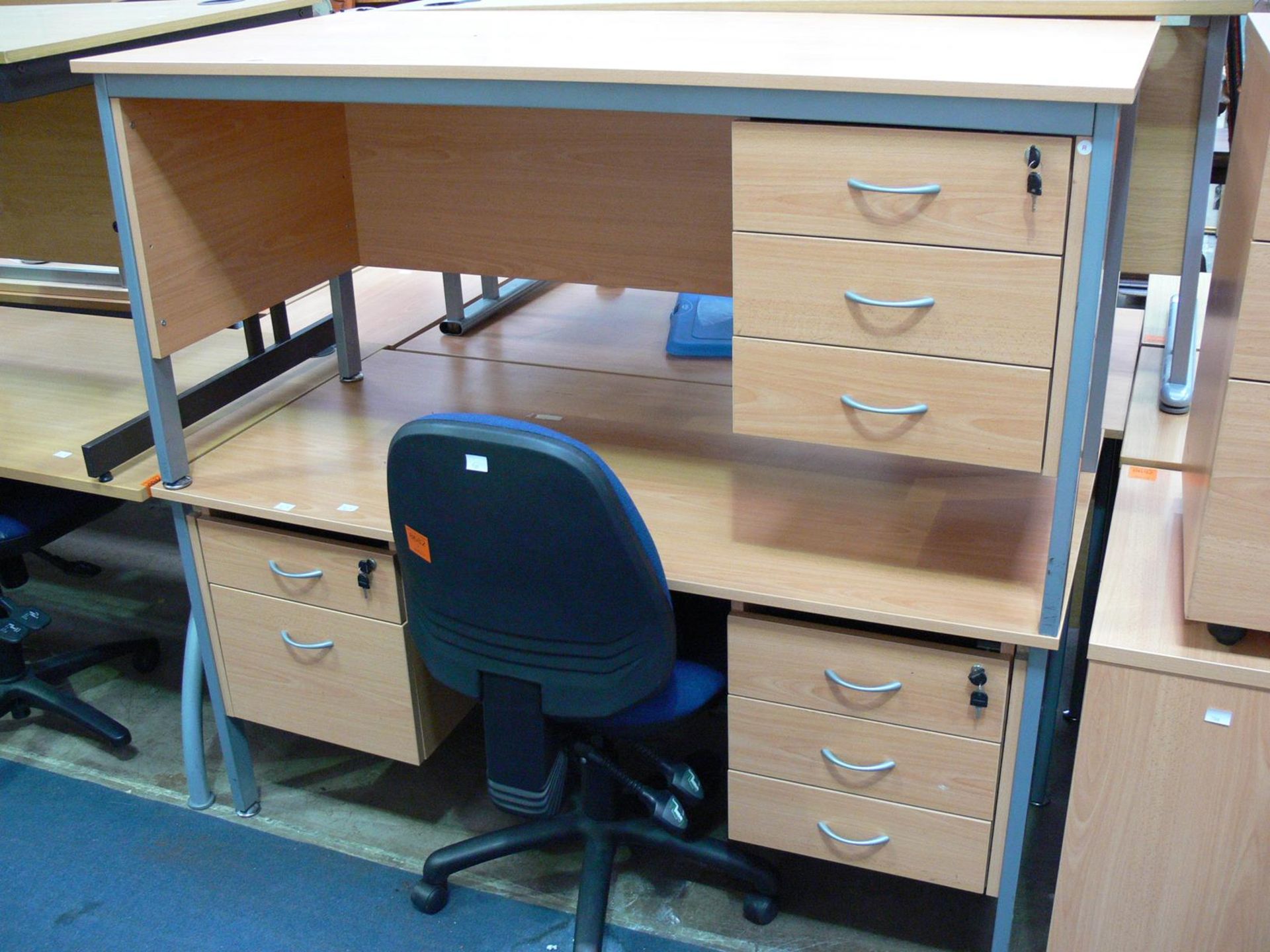 *2 x Matching rectangular office desks, 1x with 3 drawers 1x with 5 drawers c/w 1x operators chair - Image 2 of 3