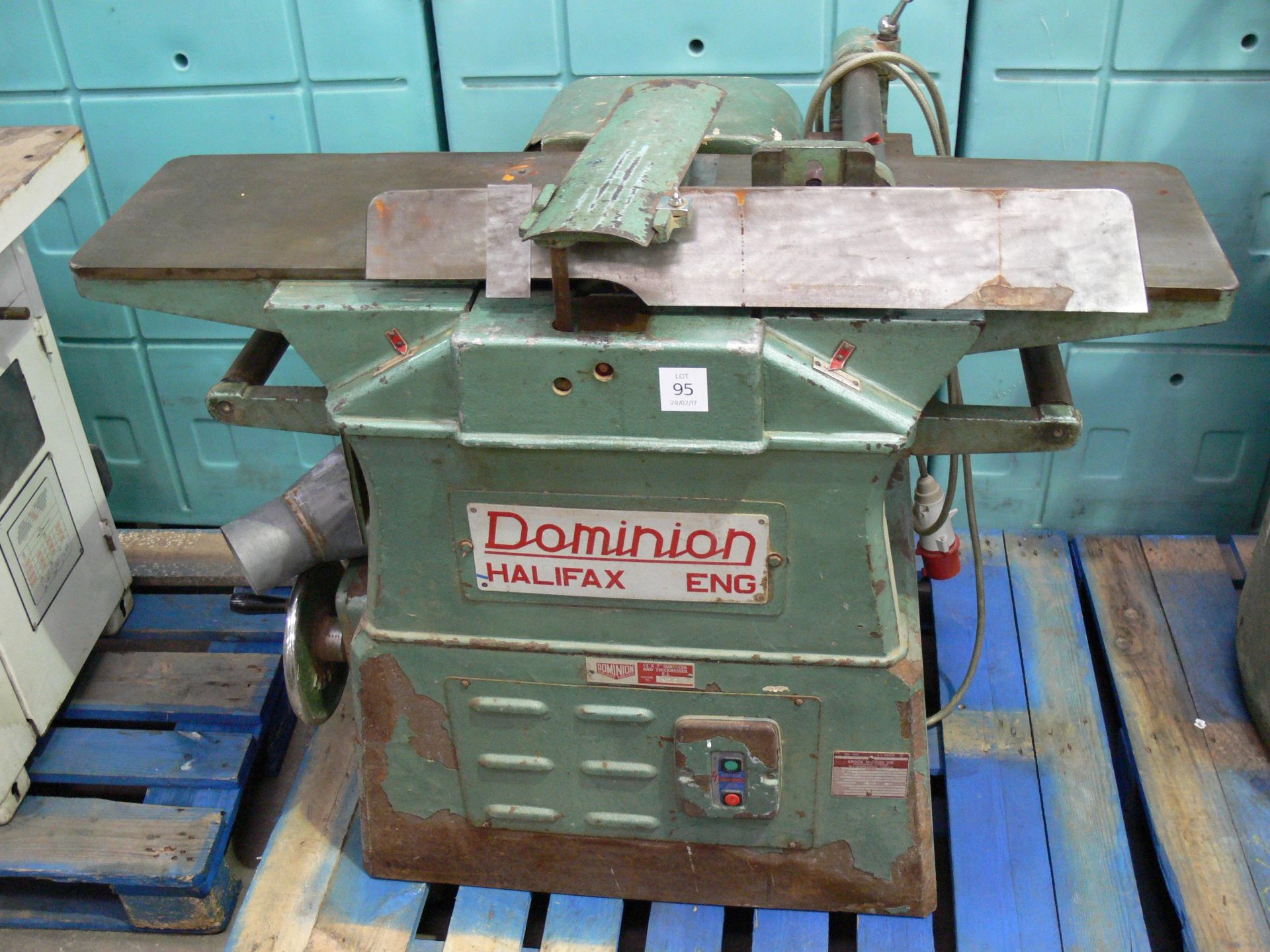 * A Dominion 12 x 7 ES Surfacer and Thicknesser. Machine No 475, 3PH. Please note there is a £10 +