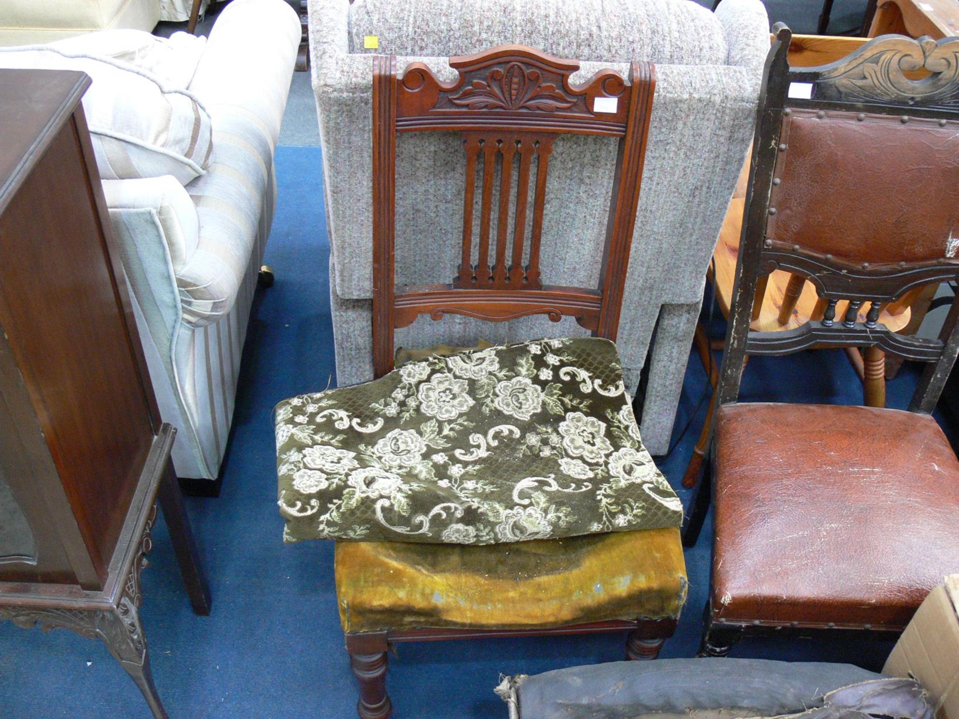 Five restoration pieces to include four upholstered panel back chairs and a Chaise longue ( - Image 2 of 4