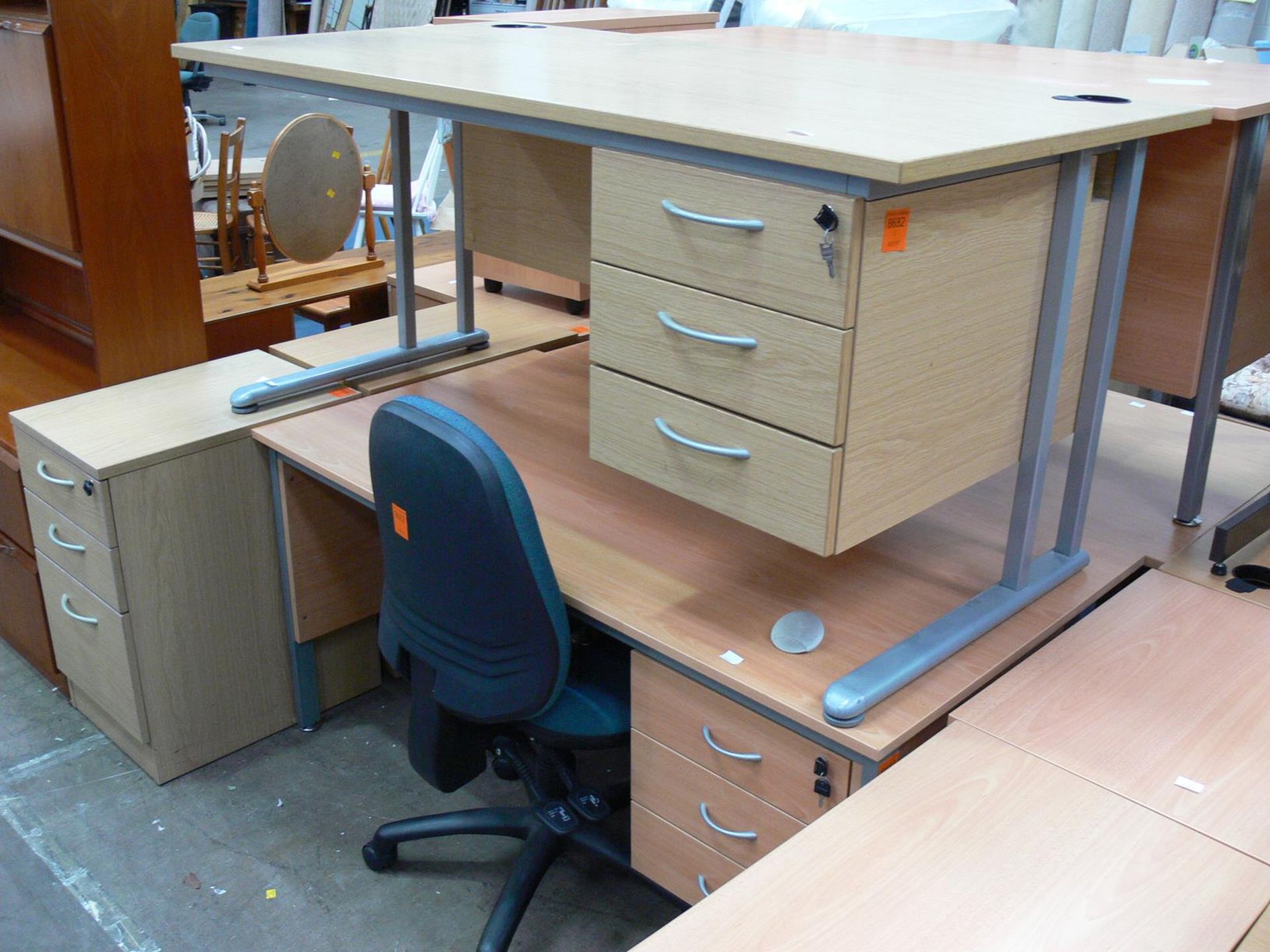 *2 x Non-matching rectangular office desk both with 3 drawers together with 2 x non-matching