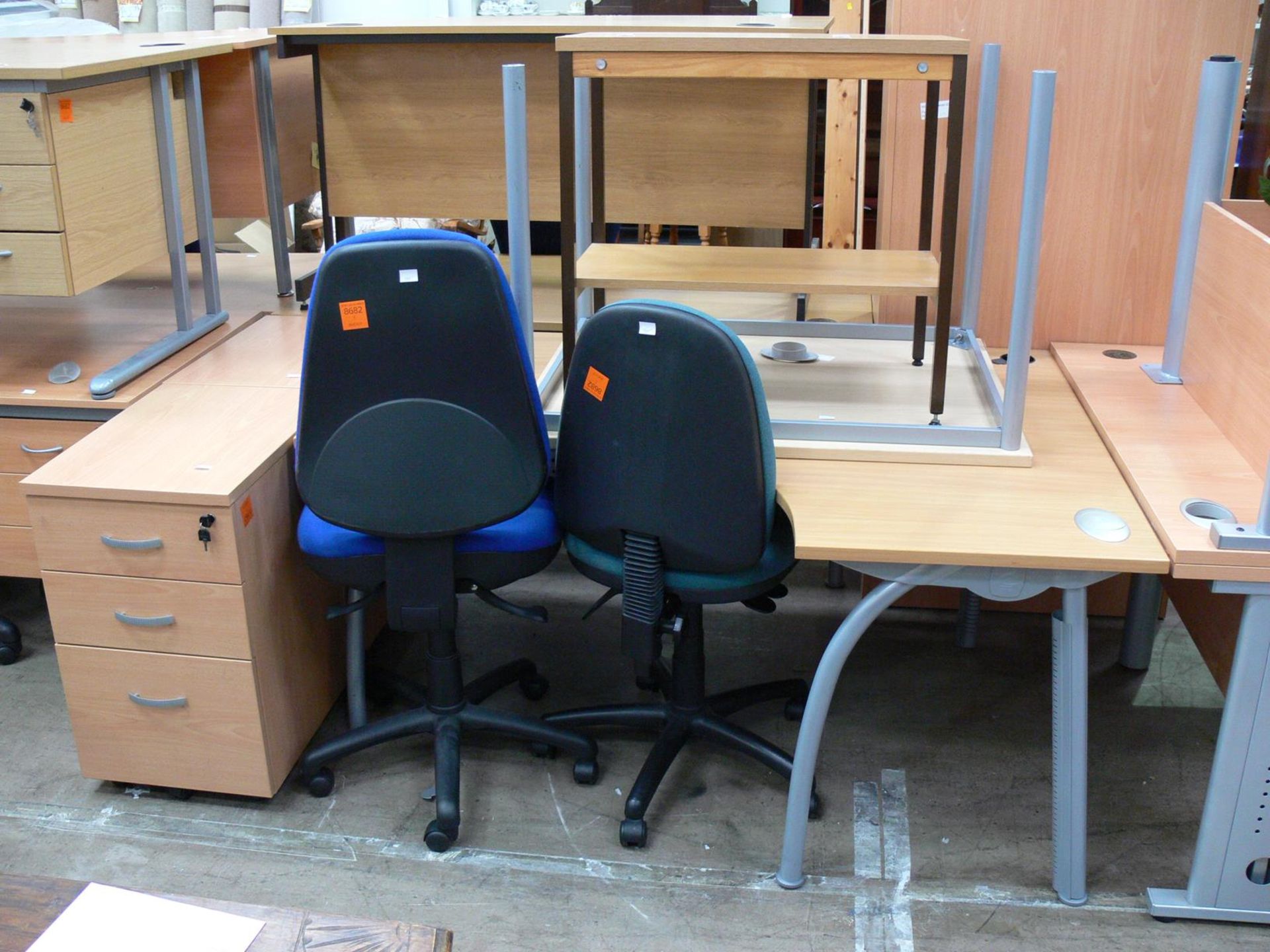 *1 x Corner office desk together with 1 x square office desk, 1 x small office table, 2 x matching