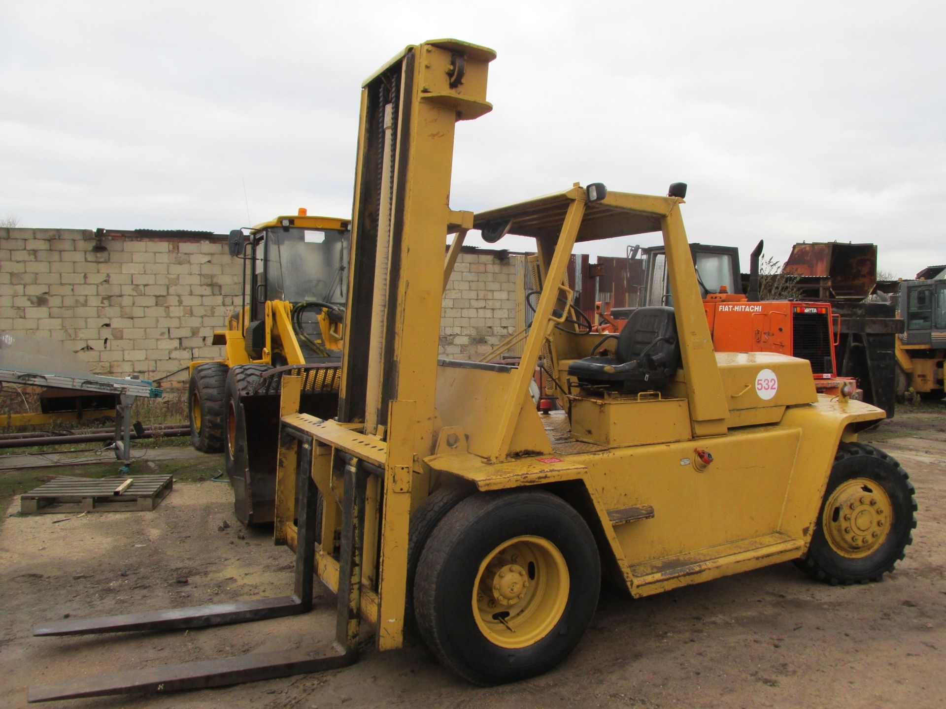 * Caterpillar 15 ton Diesel Forklift, Perkins engine, runner - Image 2 of 4