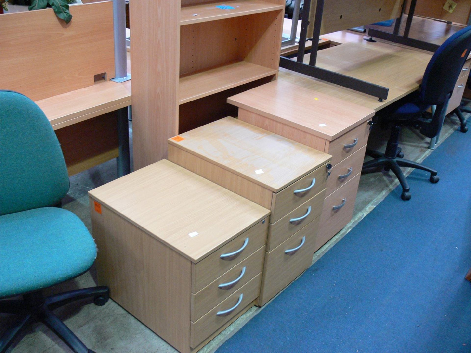 *3 x Green operators chairs on castor wheels in green 3 x various 3 drawer pedestal units and a 4 - Image 3 of 4