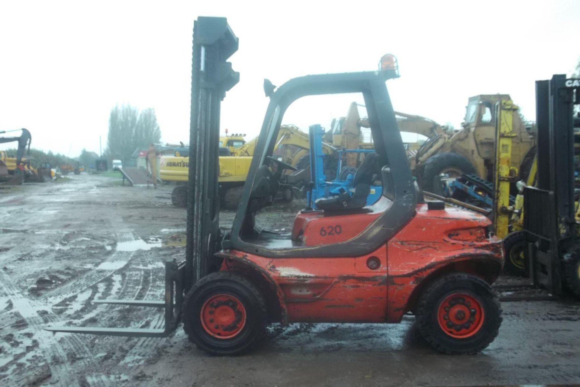 * Linde H40 4 Tonne Diesel Forklift, S/N 352D07006440, Tested Sept 2015, Perkins Engine, Runner.