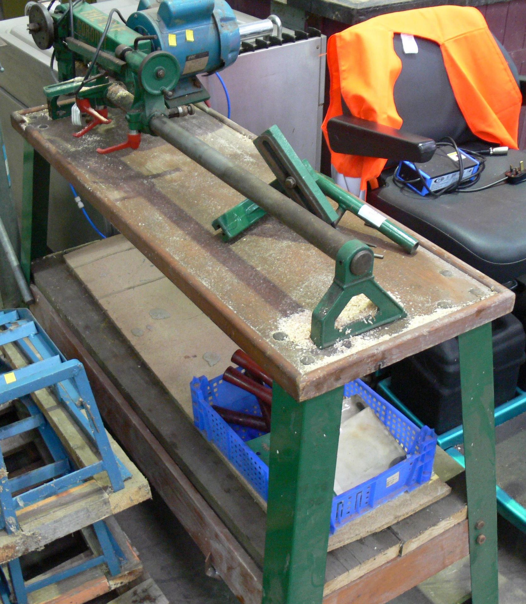 The Elf Coronet bench mounted wood lathe. Please note there is a £5 + VAT Lift Out Fee on this lot - Image 2 of 2