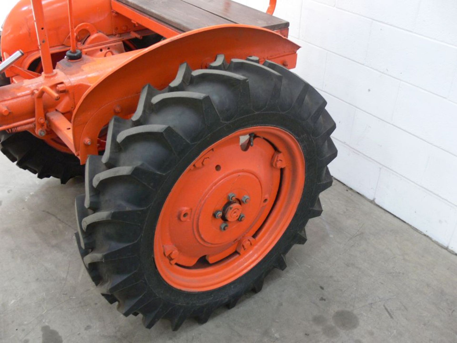 A 1949 Allis-Chalmers Model B Tractor. Original registration date 15/01/1948. Date of first - Image 8 of 22