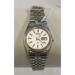 This is a Timed Online Auction on Bidspotter.co.uk, Click here to bid.  A ladies stainless steel