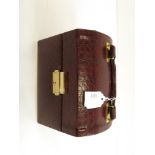 This is a Timed Online Auction on Bidspotter.co.uk, Click here to bid.  A jewellery box containing