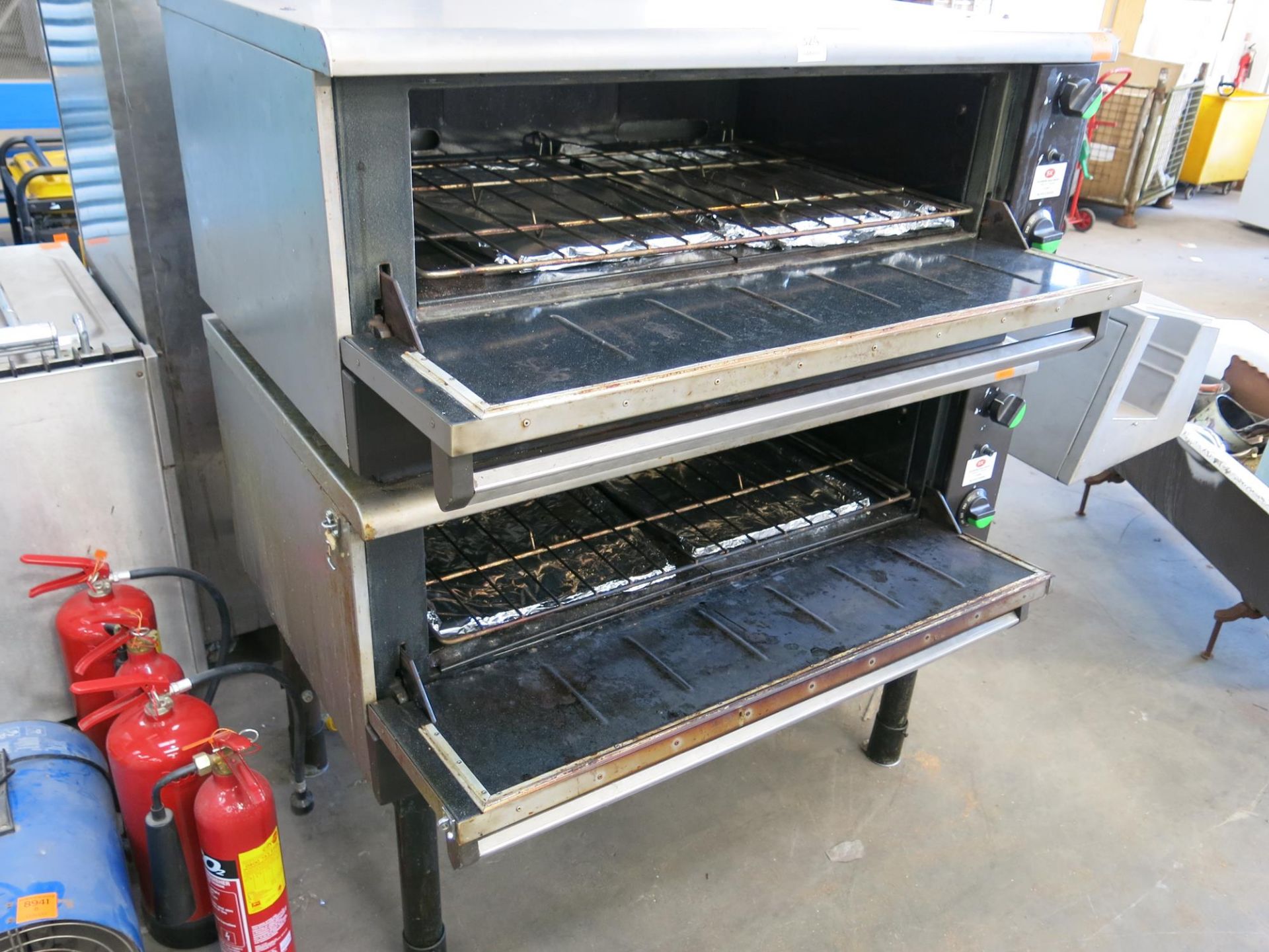 *A Falcon Twin commercial Stainless Steel oven. Please note this lot has a £10 +VAT lift out charge. - Image 2 of 2