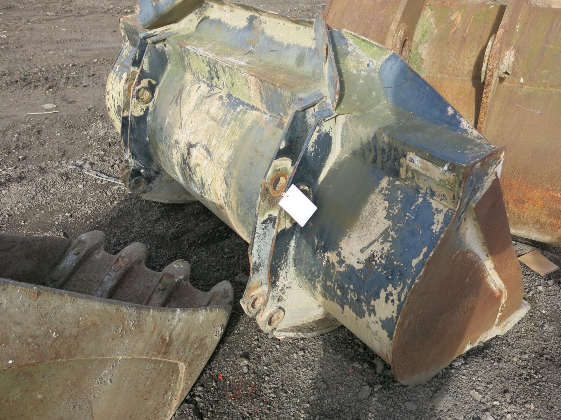* JCB Loading Shovel Bucket. 88inc wide, 45mm pin diameter. This lot is located at Shaws Waste