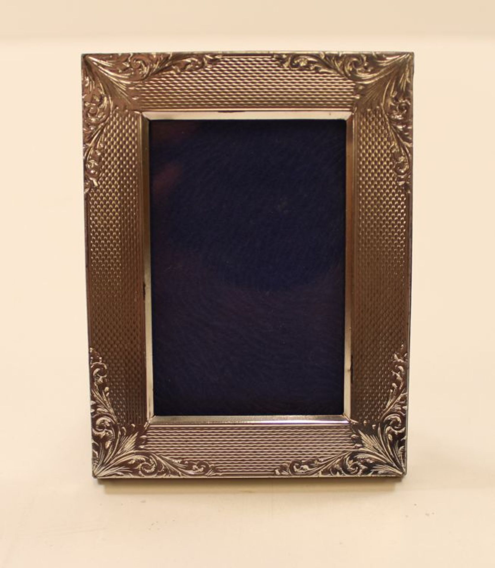 Silver (London 1929) Compact box & photo frame (2) (est £20-£40) - Image 2 of 5