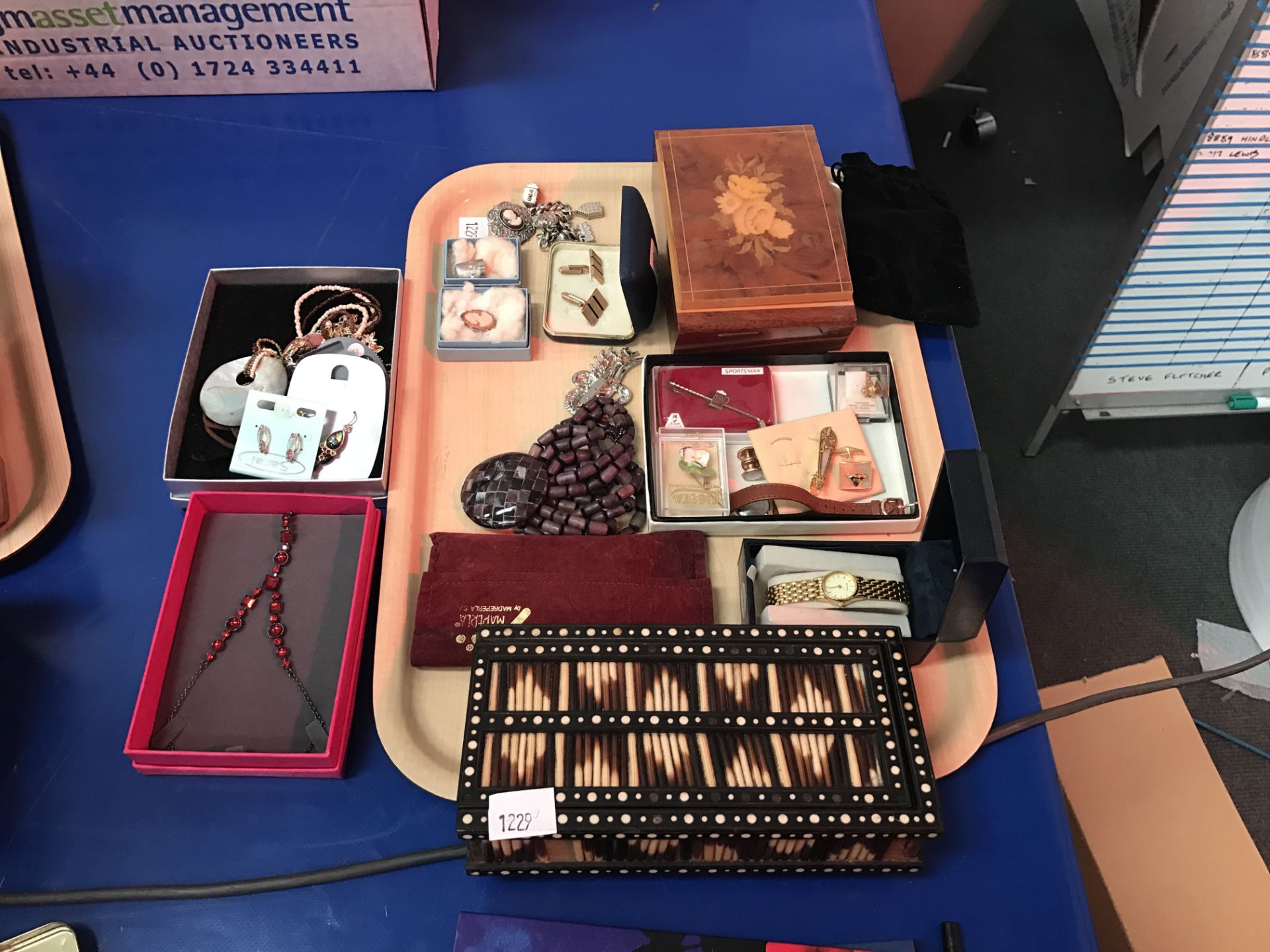 A Tray to contain a silver Thimble (1950 Birmingham 5g), A selection of costume jewellery to include
