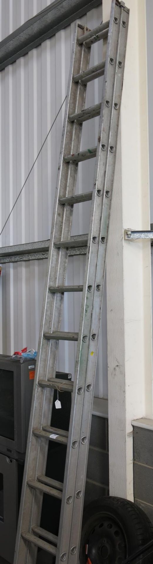 A 26 Rung Extendable Aluminum Ladder