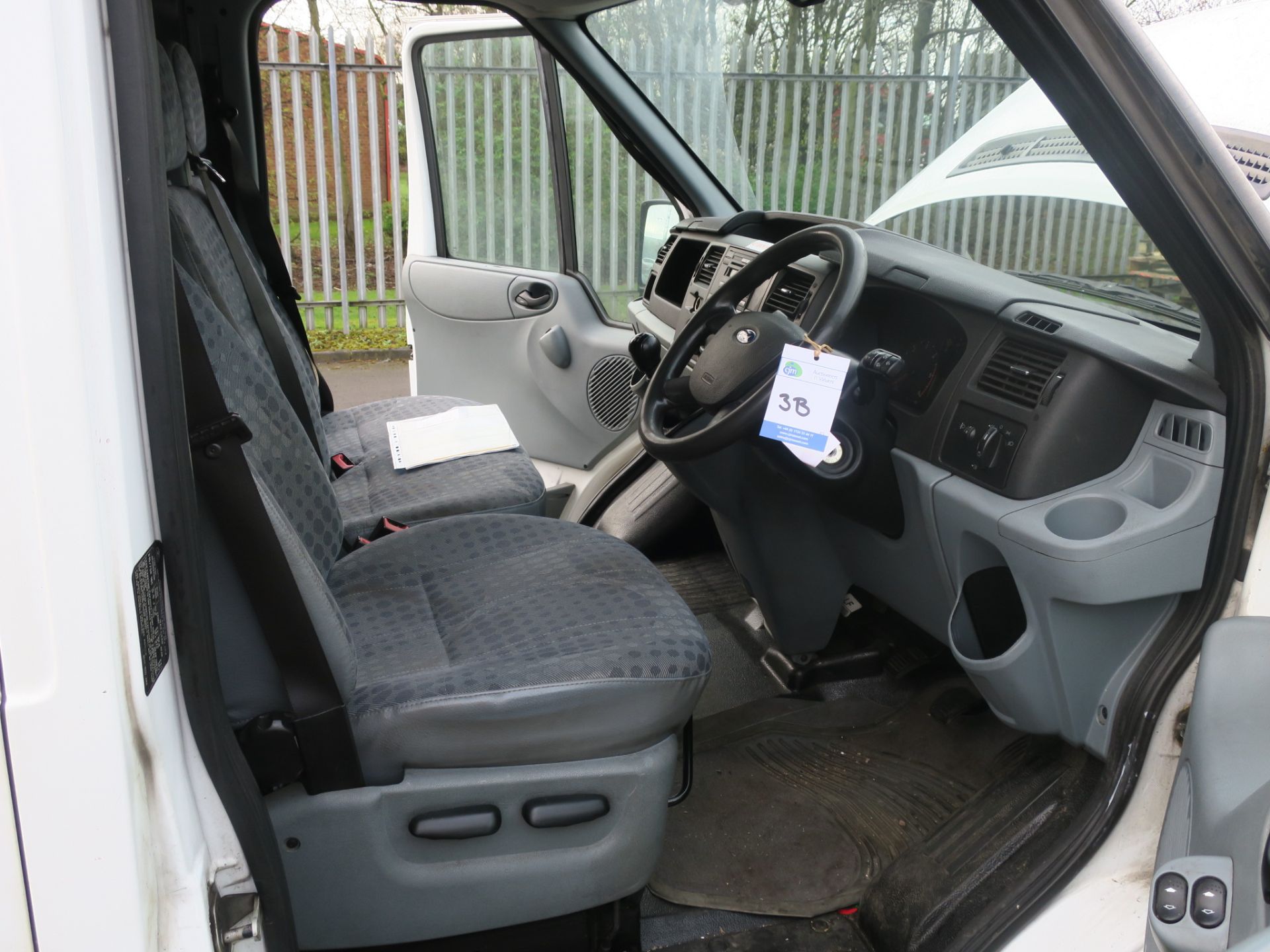 * 2009 Ford Transit 115 T350L RWD Panel Van with single side load door; Registration: VO59 EZJ; - Bild 8 aus 14