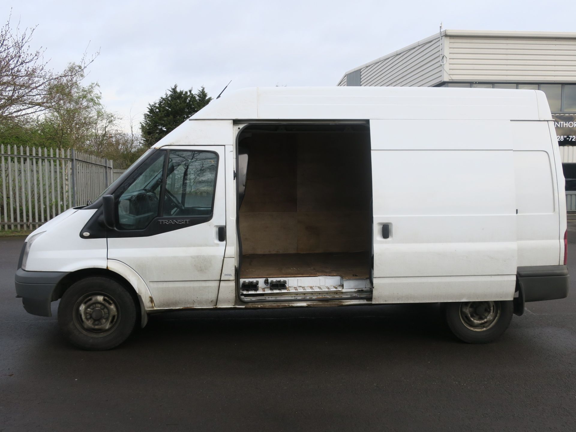 * 2009 Ford Transit 115 T350L RWD Panel Van with single side load door; Registration: VO59 EZJ; - Bild 11 aus 14