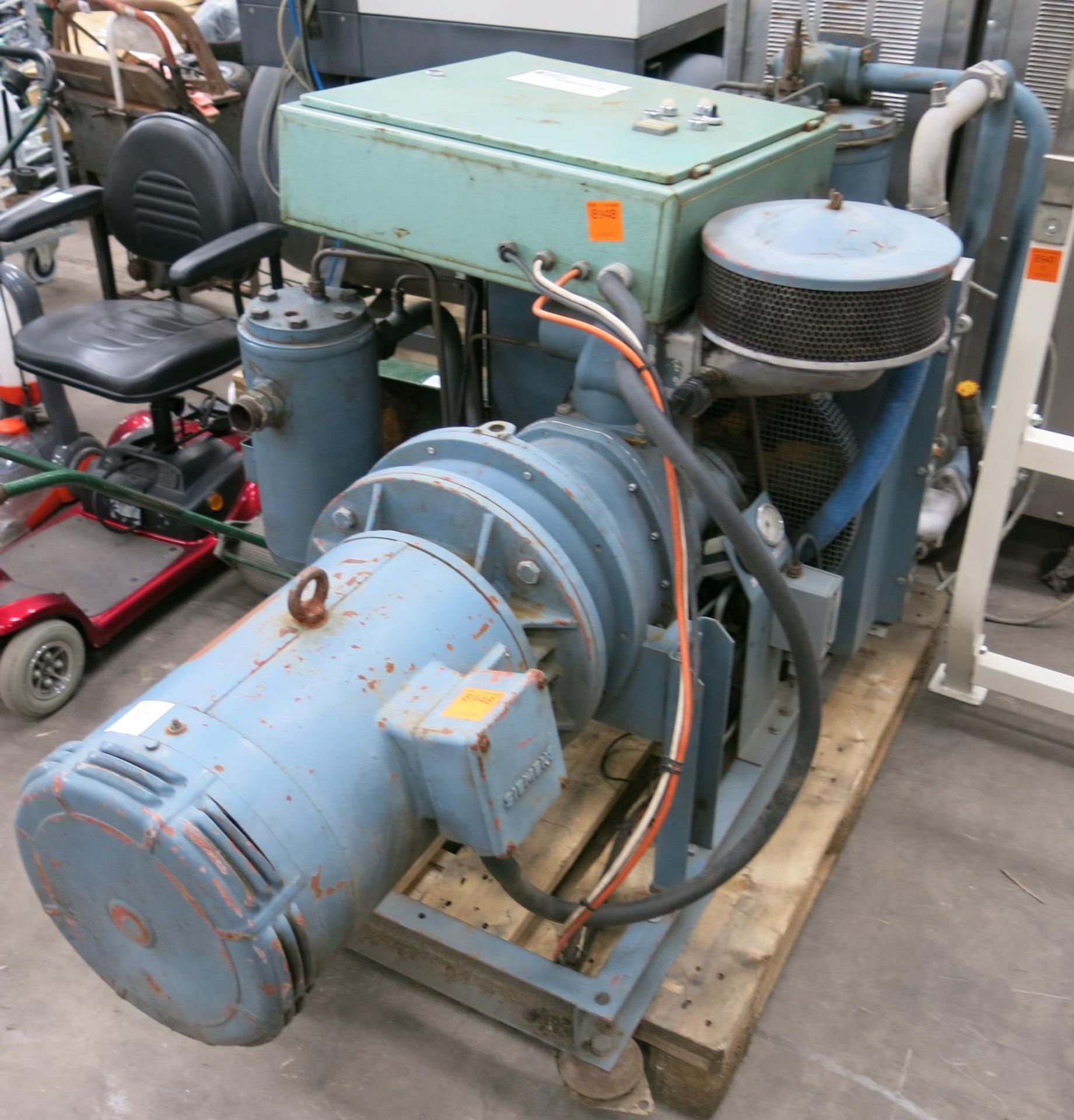 *Atlas copco GA 308 Hydrovane compressor 22kW 3Ph. Please note this lot has a £10 +VAT lift out