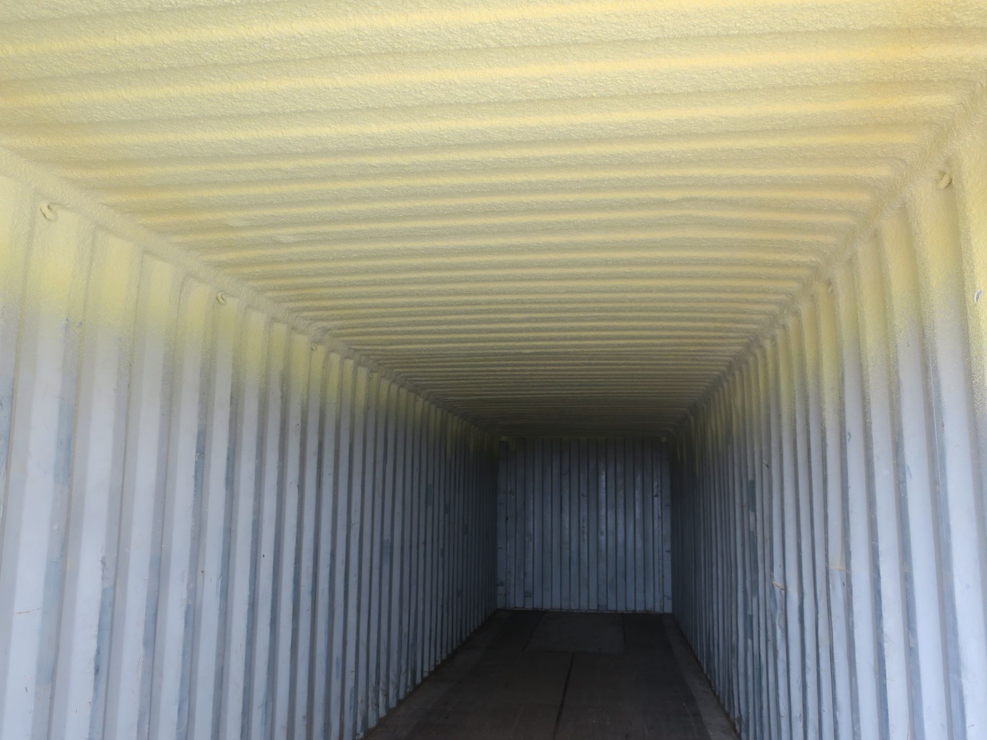 * 40ft shipping container (ID 186) with insulated roof. Sold loaded free onto buyers transport. - Image 3 of 3