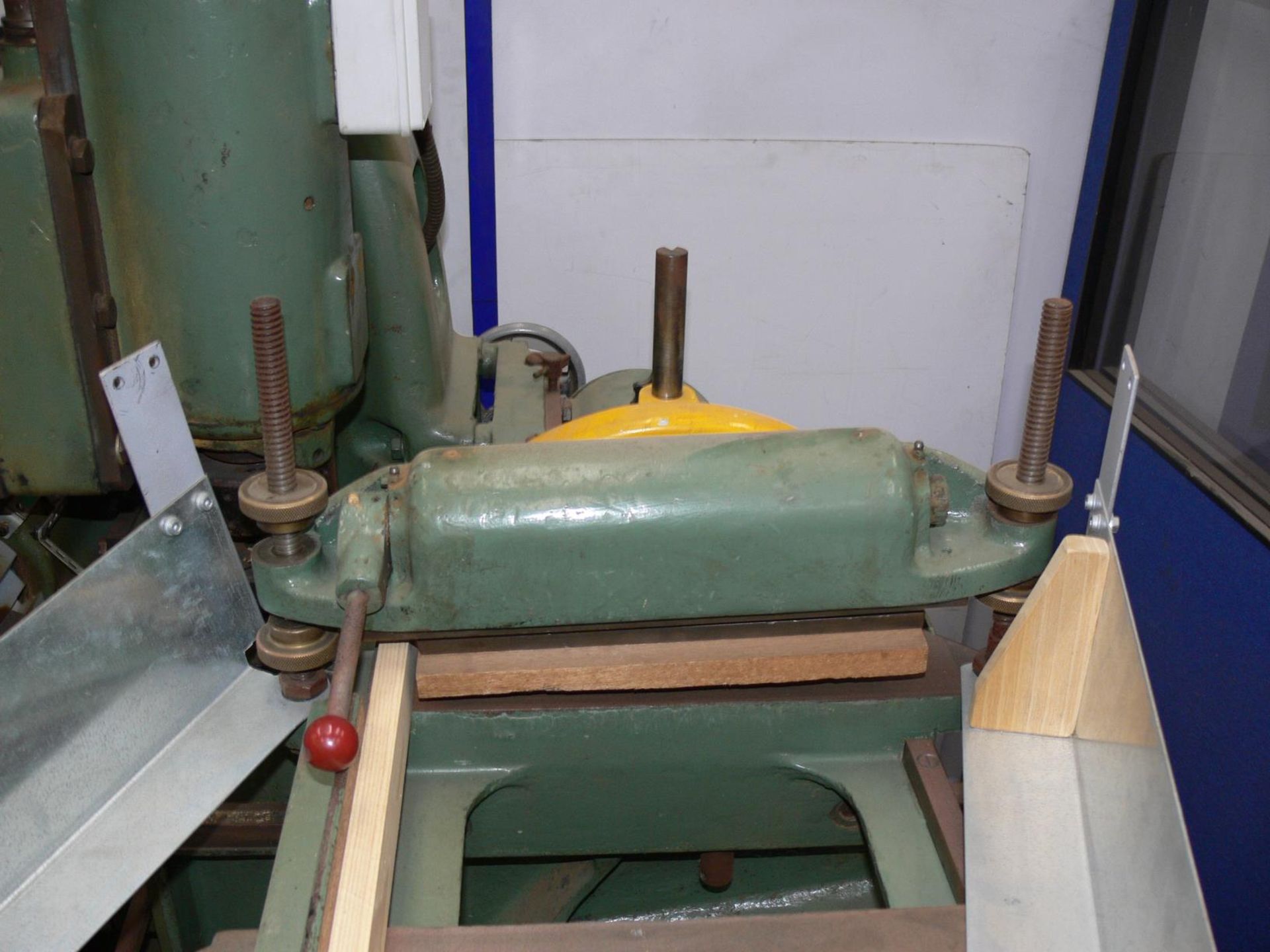 * Wilson TCB5 head Single End Tenoner, 3PH. Please note there is a £10 + VAT Lift Out Fee on this - Image 6 of 6