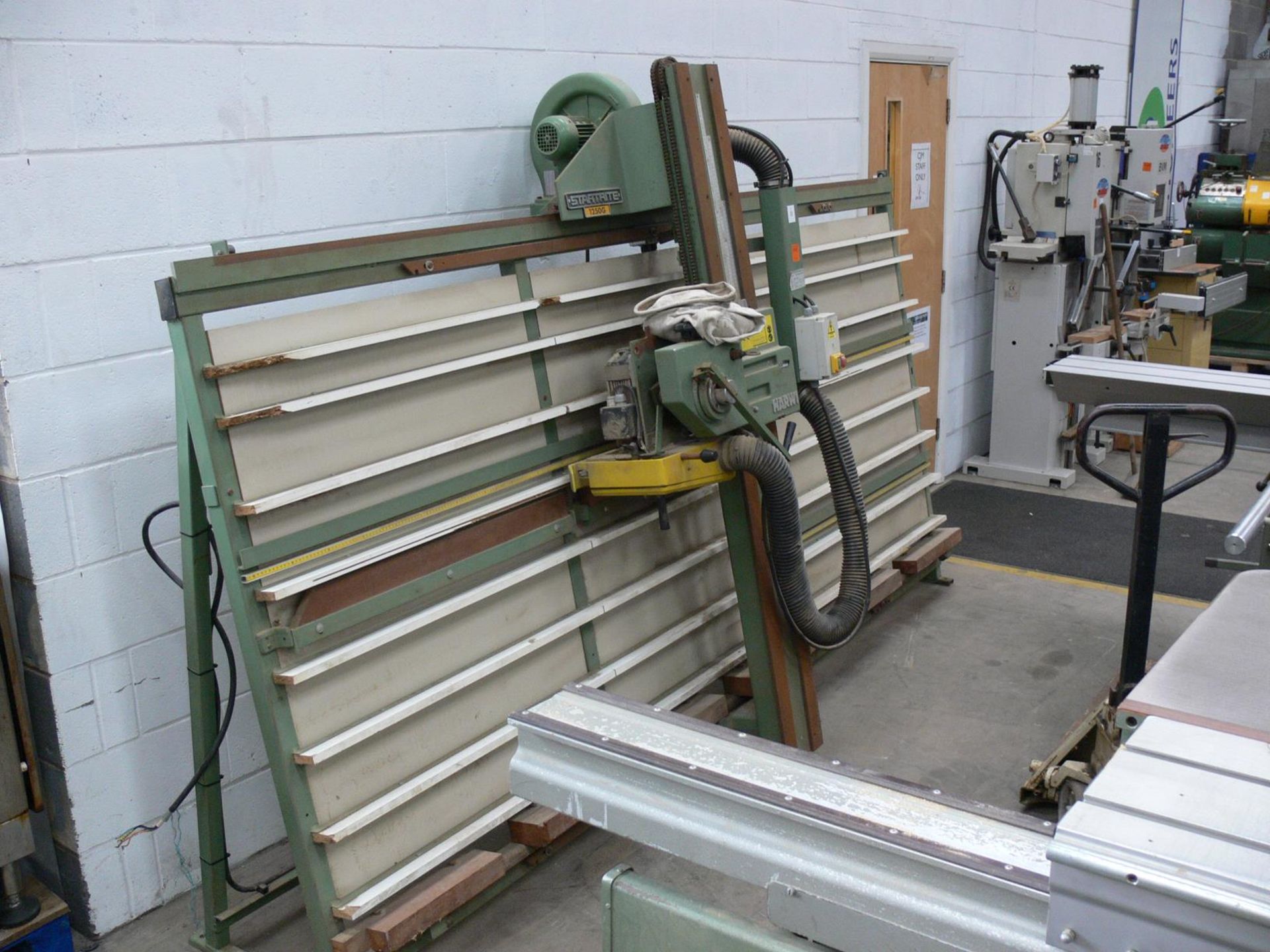 * Startrite/Harwi 1250 Vertical Panel Saw, Width: 3.3m, Height: 2.1m. Please note there is a £10+ - Image 2 of 4