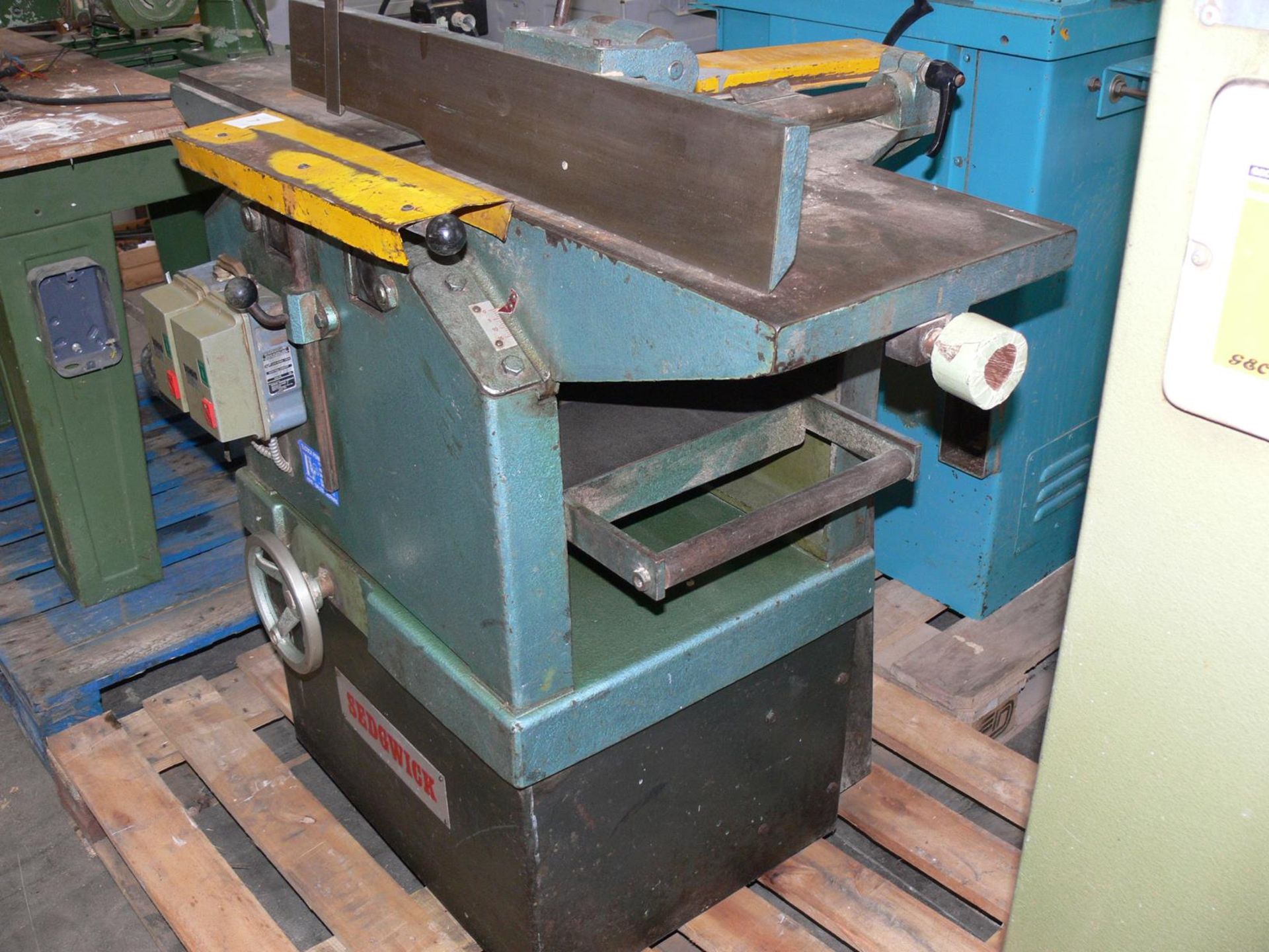 * Sedgwick 12'' MB Planer/Thicknesser, 3PH. Please note there is a £10 + VAT Lift Out Fee on this - Image 4 of 4
