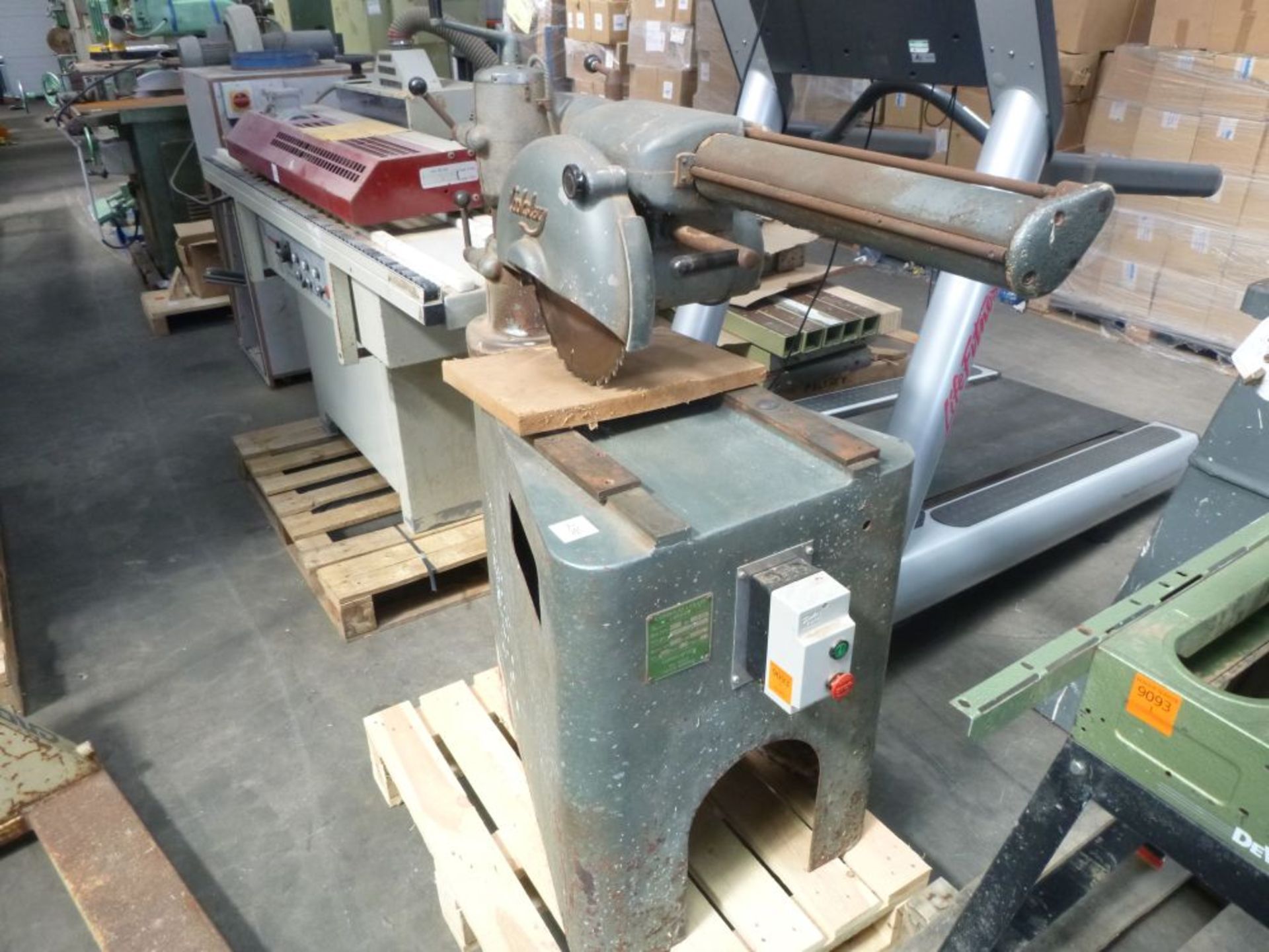 * Cooksley Heavy Duty 14'' Cross Cut Saw. Please note there is a £10 plus VAT Lift Out Fee on this - Image 2 of 3
