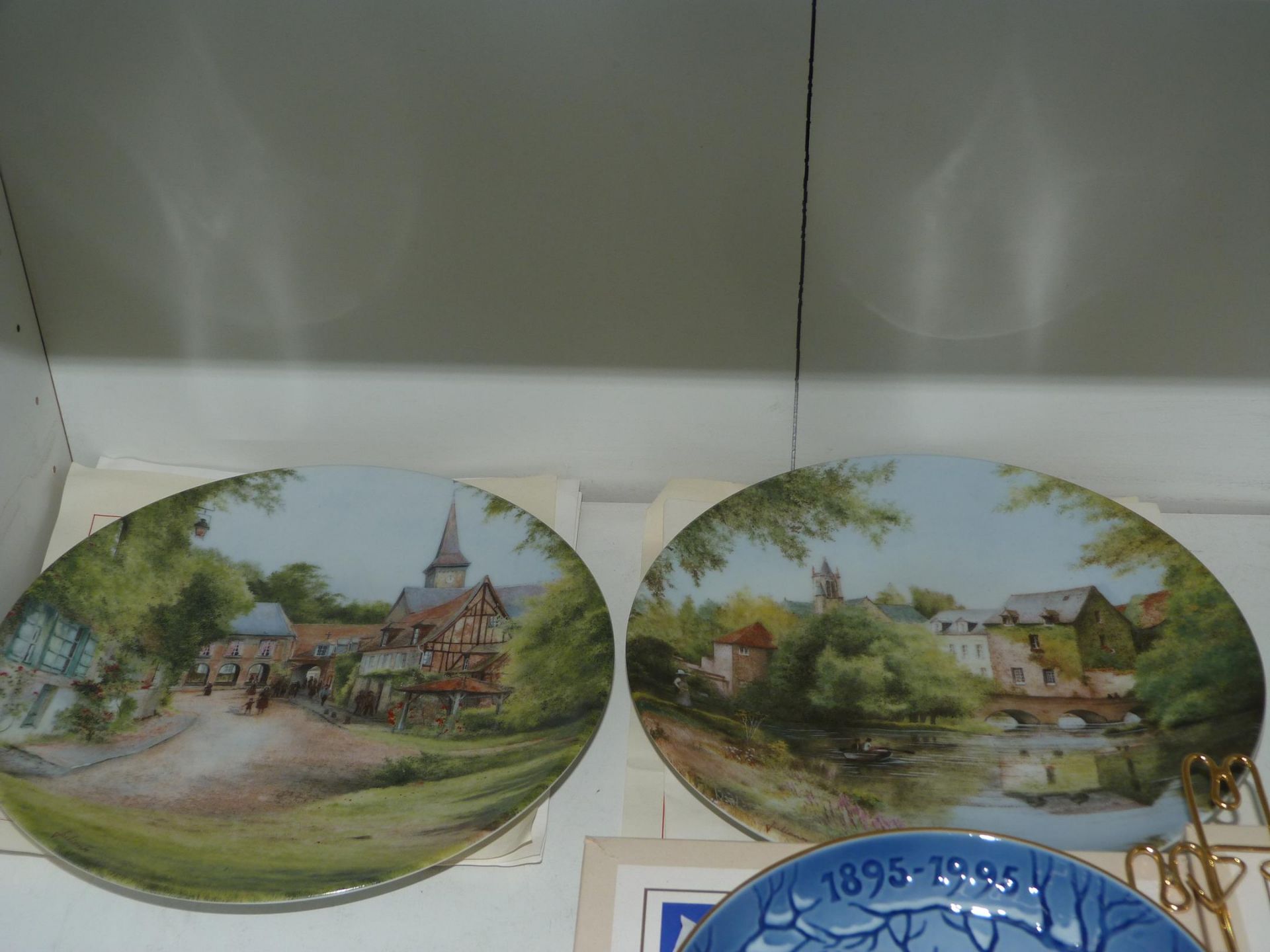 Two shelves to contain two Bing & Grondahl Collectors Plates (Boxed), two Limoges Limited Edition - Image 4 of 4