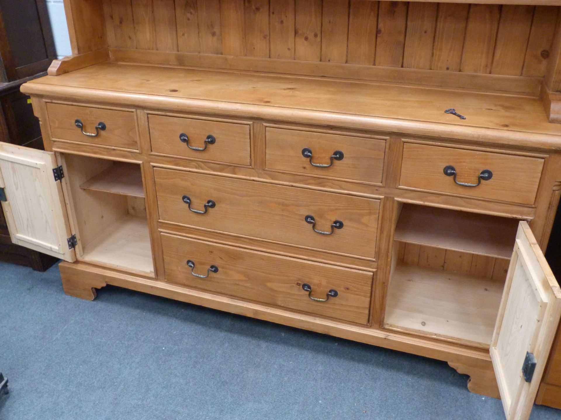 A large three shelf Welsh Dresser with two doors & six drawers (H 212cm x W 86cm x D 50cm) (est. £ - Image 4 of 4