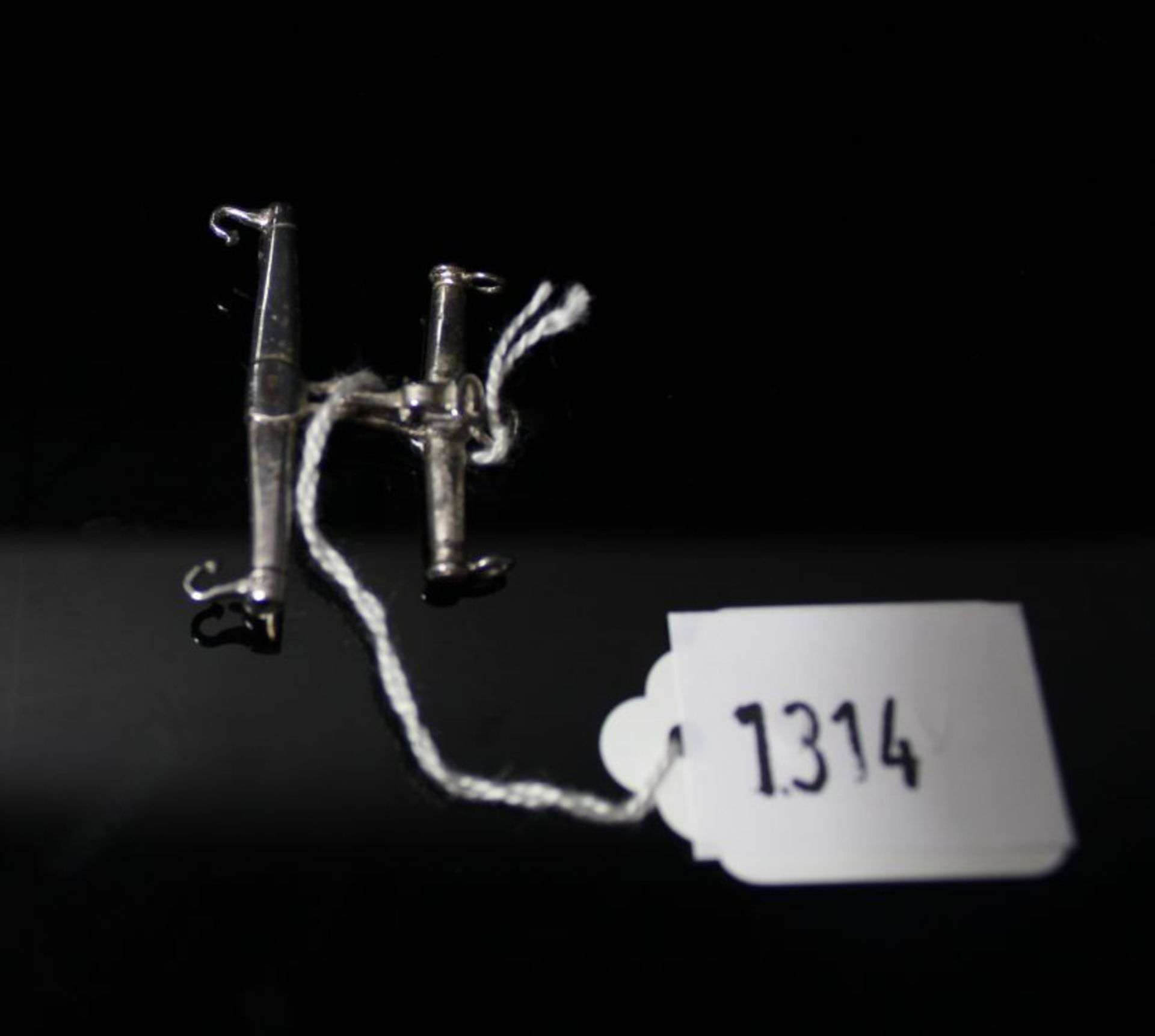 Silver (London, 1982, maker unknown) Harness Brooch and Silver (Birmingham, 1904, Levi & Salaman) - Image 3 of 3