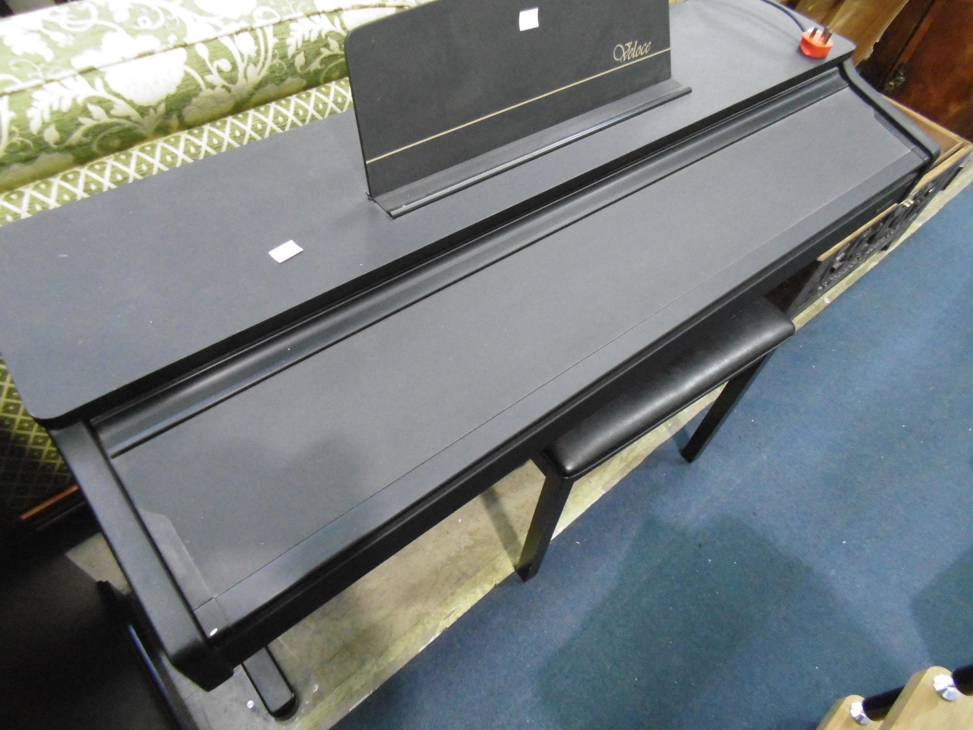 A Daewoo Veloce Digital Piano Model EX-Z with Stool (RRP in Region of £1000) (est £150-£200) - Image 3 of 4