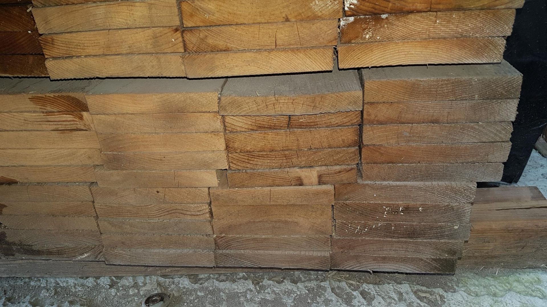 *Timber: 22x150 (20x130), planed square edged, 120 pieces @ 1500mm length. Sellers ref. MX0416. This