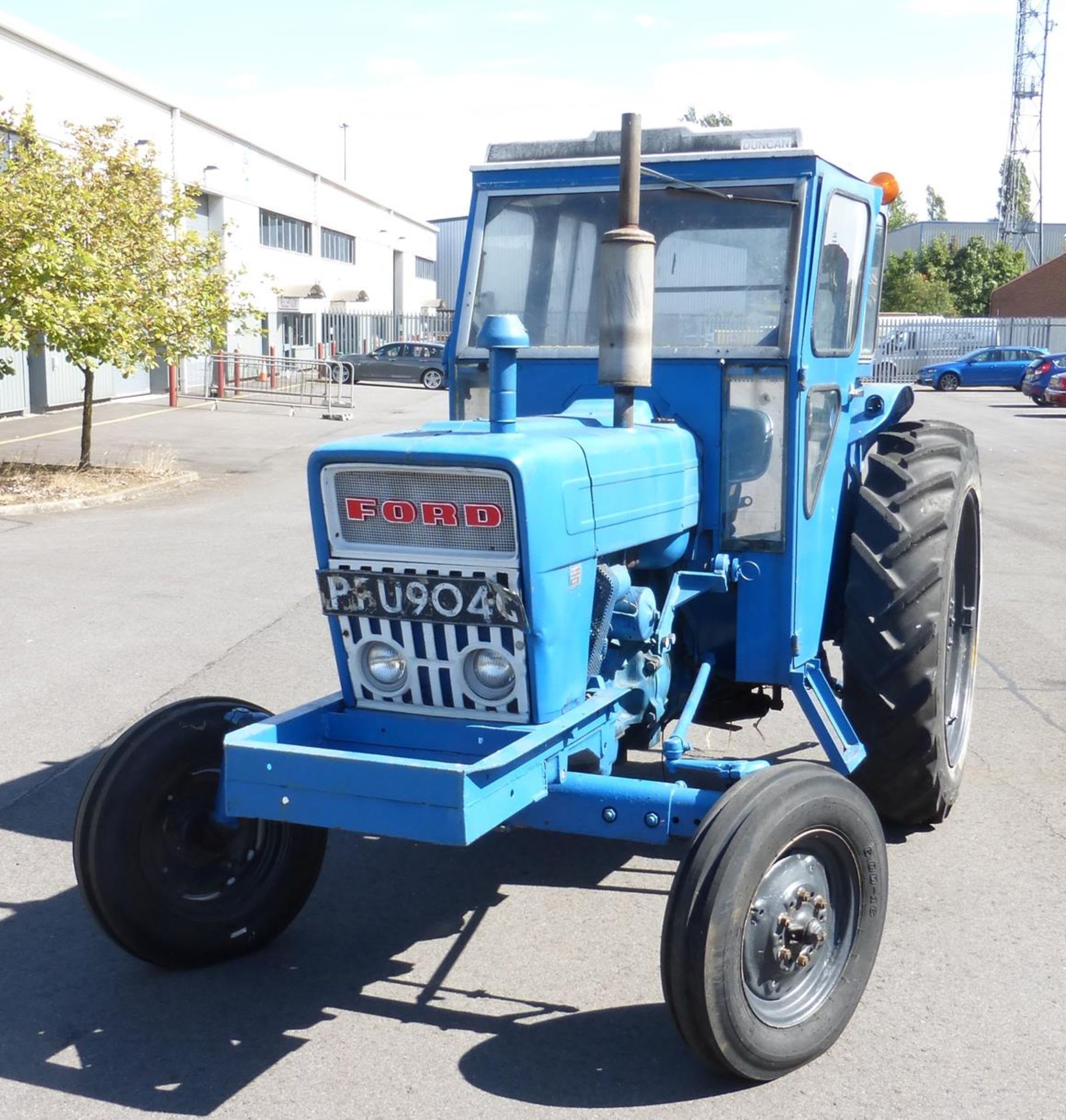 1969 Ford 4000 2WD Tractor fitted with a Duncan Slant Safety Cab, 3 CYL Diesel Engine, 16 gallon - Image 3 of 18