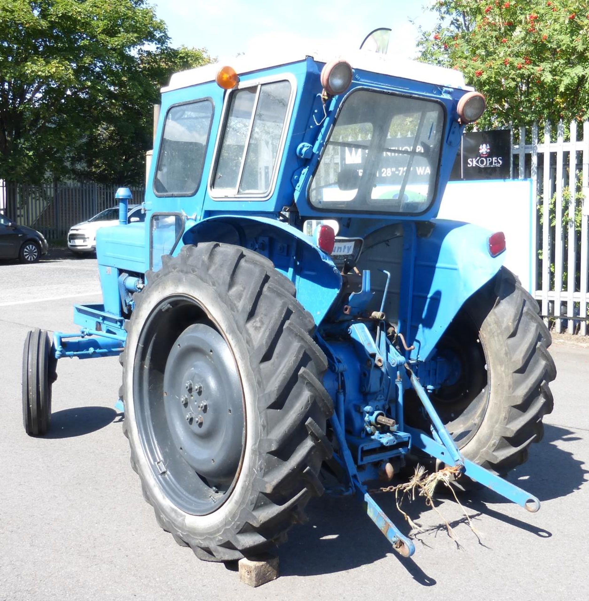 1969 Ford 4000 2WD Tractor fitted with a Duncan Slant Safety Cab, 3 CYL Diesel Engine, 16 gallon - Image 4 of 18