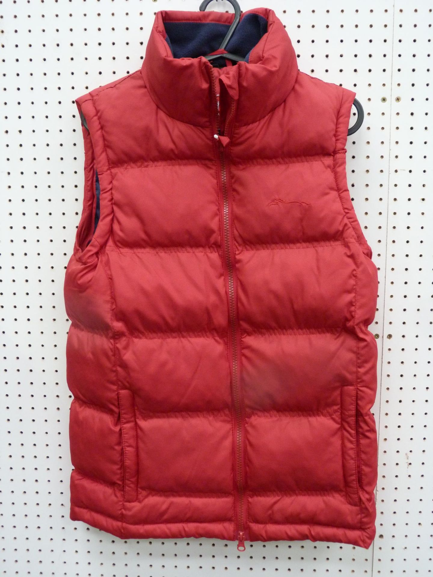 * Four Red, New Bridleway Gilets; One XL with Hood, One L with Hood, One XL without Hood, One XS - Image 3 of 4