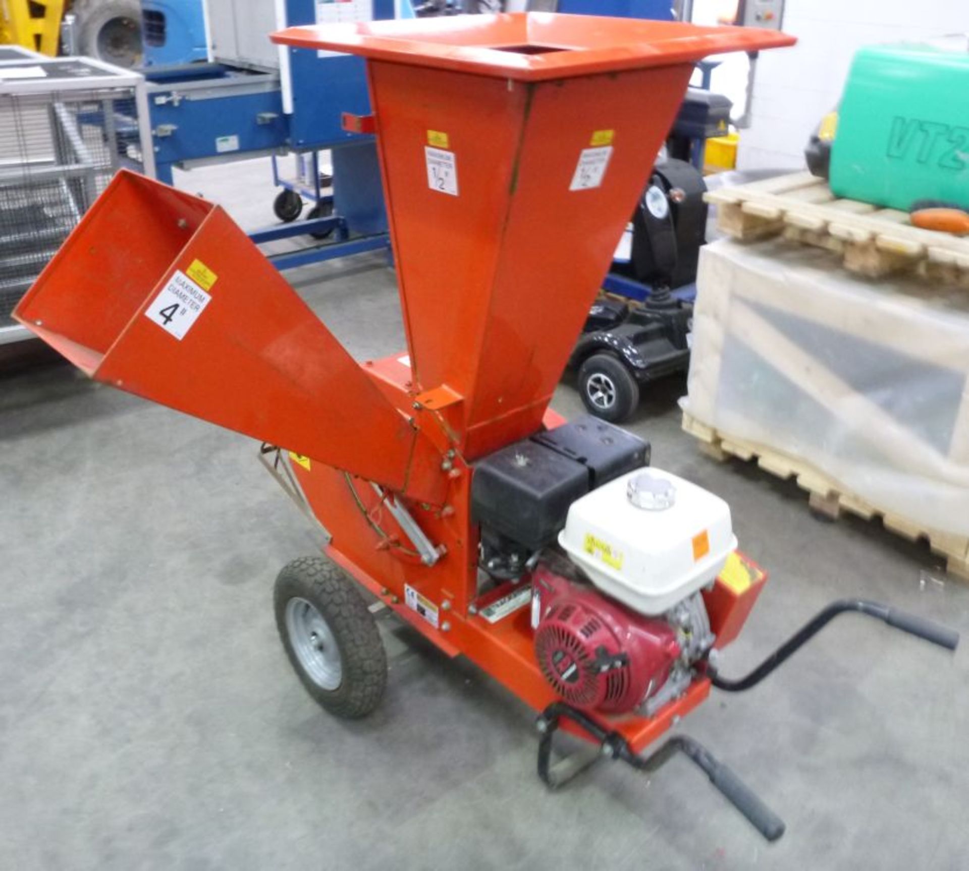 * A Camon C150 Chipper-Shredder powered by a Honda GX 390 Petrol Engine, s/n 66401, ½-4'' maximum - Image 2 of 10