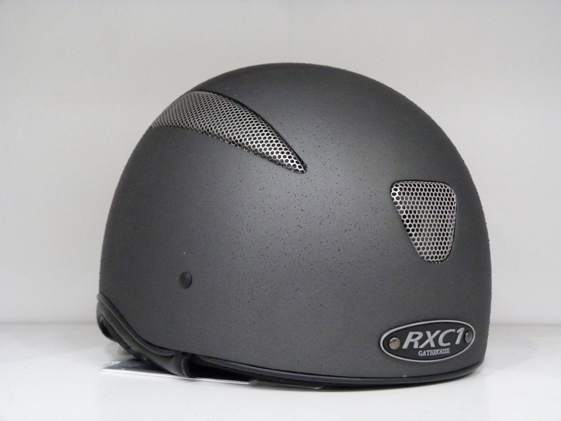 * Helmet: A New Gatehouse RXC1 Riding Hat in Grey, SM (55~56) with cover. Safety Standard PAS 015- - Image 2 of 6