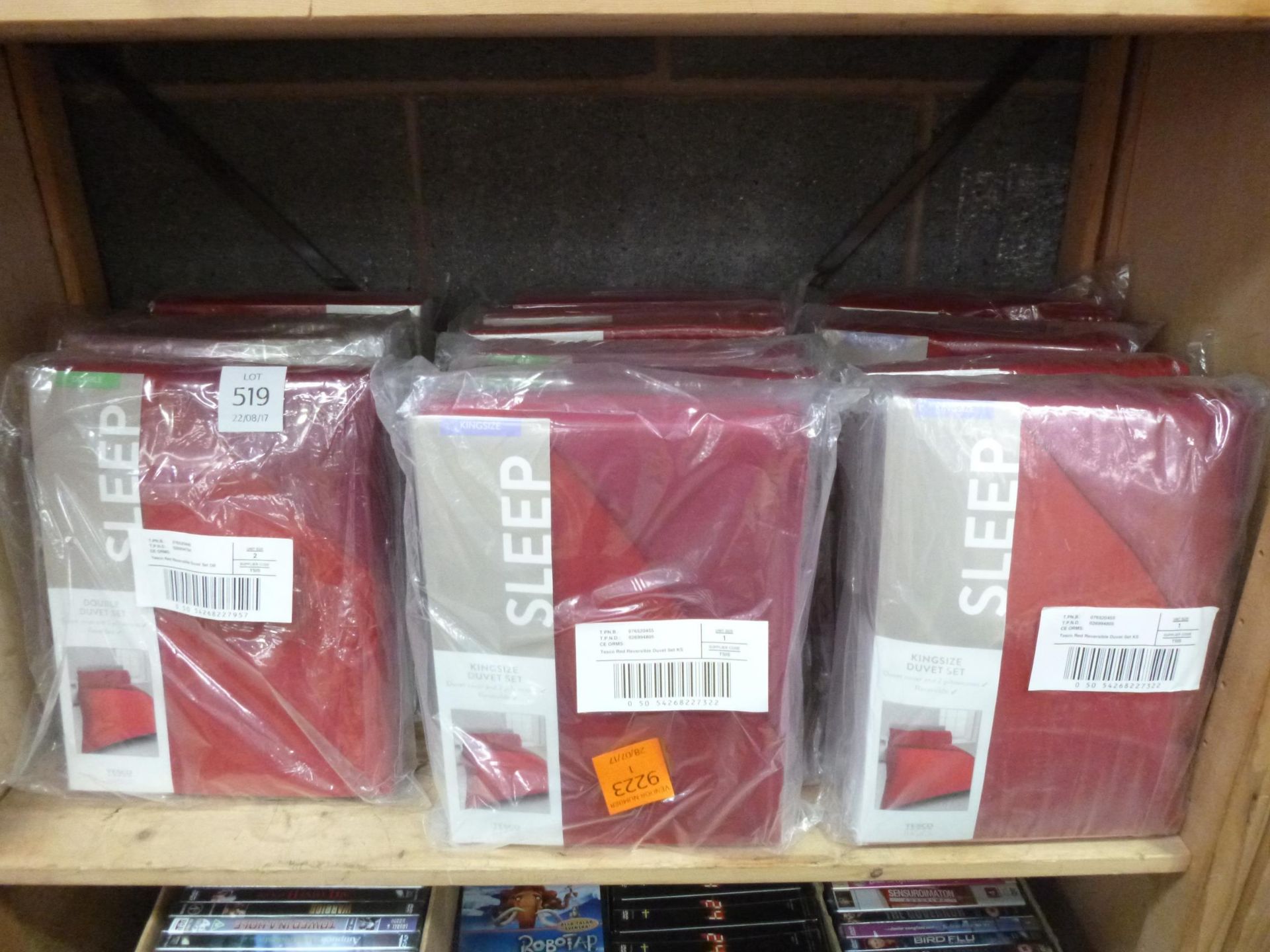 Qty of various Red Duvet Sets