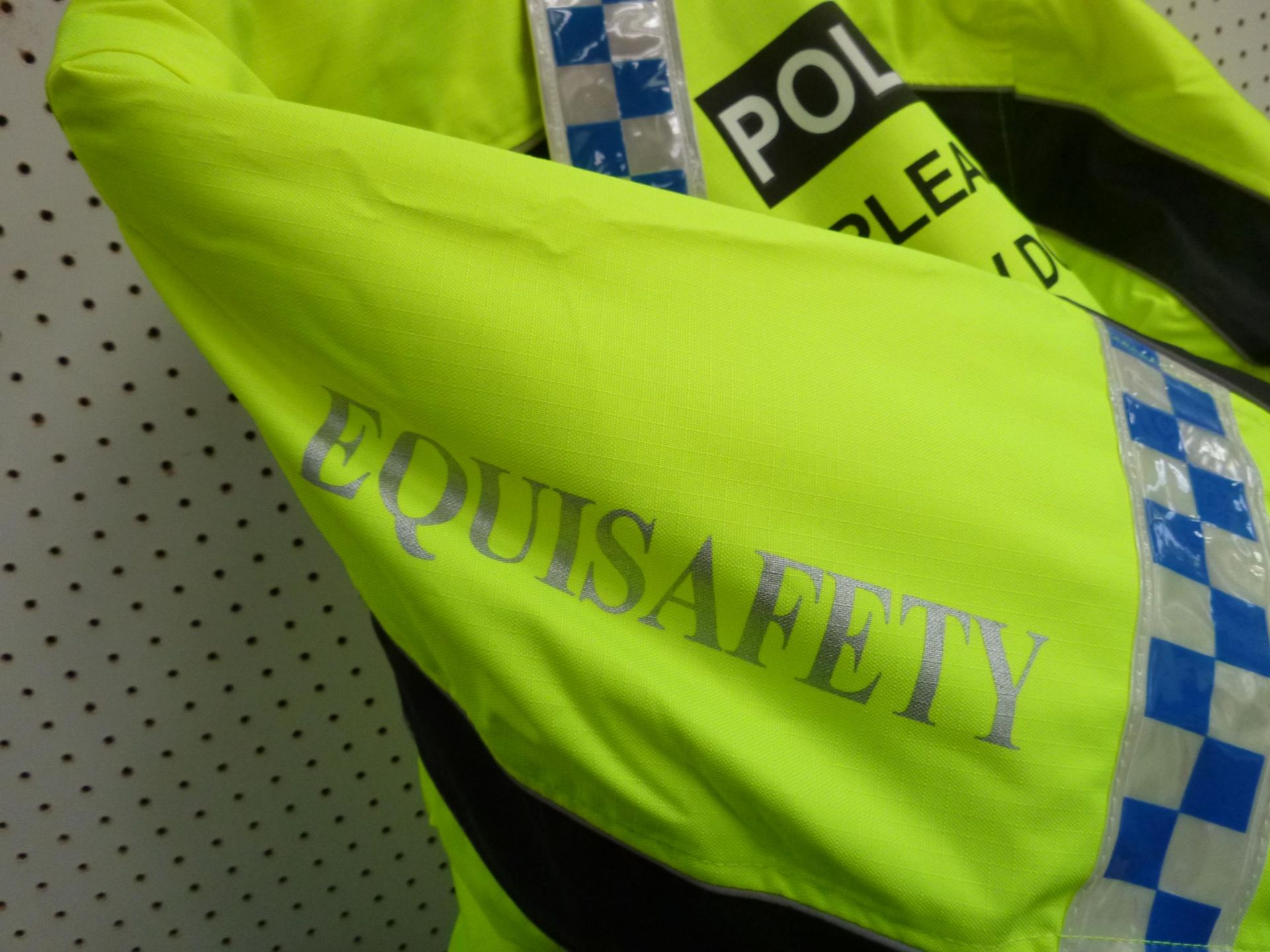 * A New 'Polite' Aspey Jacket 100% Waterproof and Breathable size XX Large (18-20) RRP £86.99 - Image 3 of 4