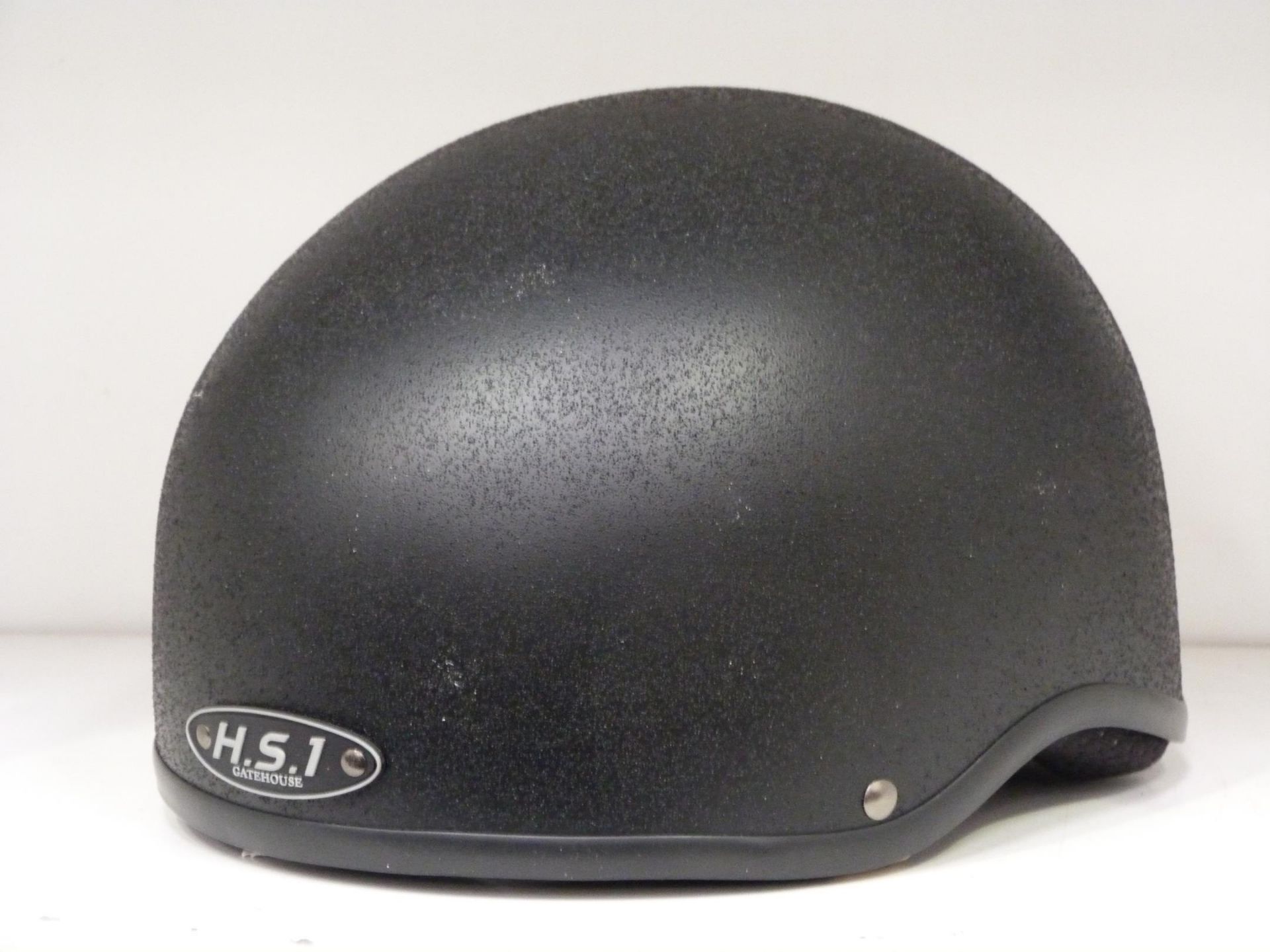 * Helmet: A New Gatehouse HS1 Jockey skull 4 (61cm) Black. BS EN 1384:2012. RRP £134.99